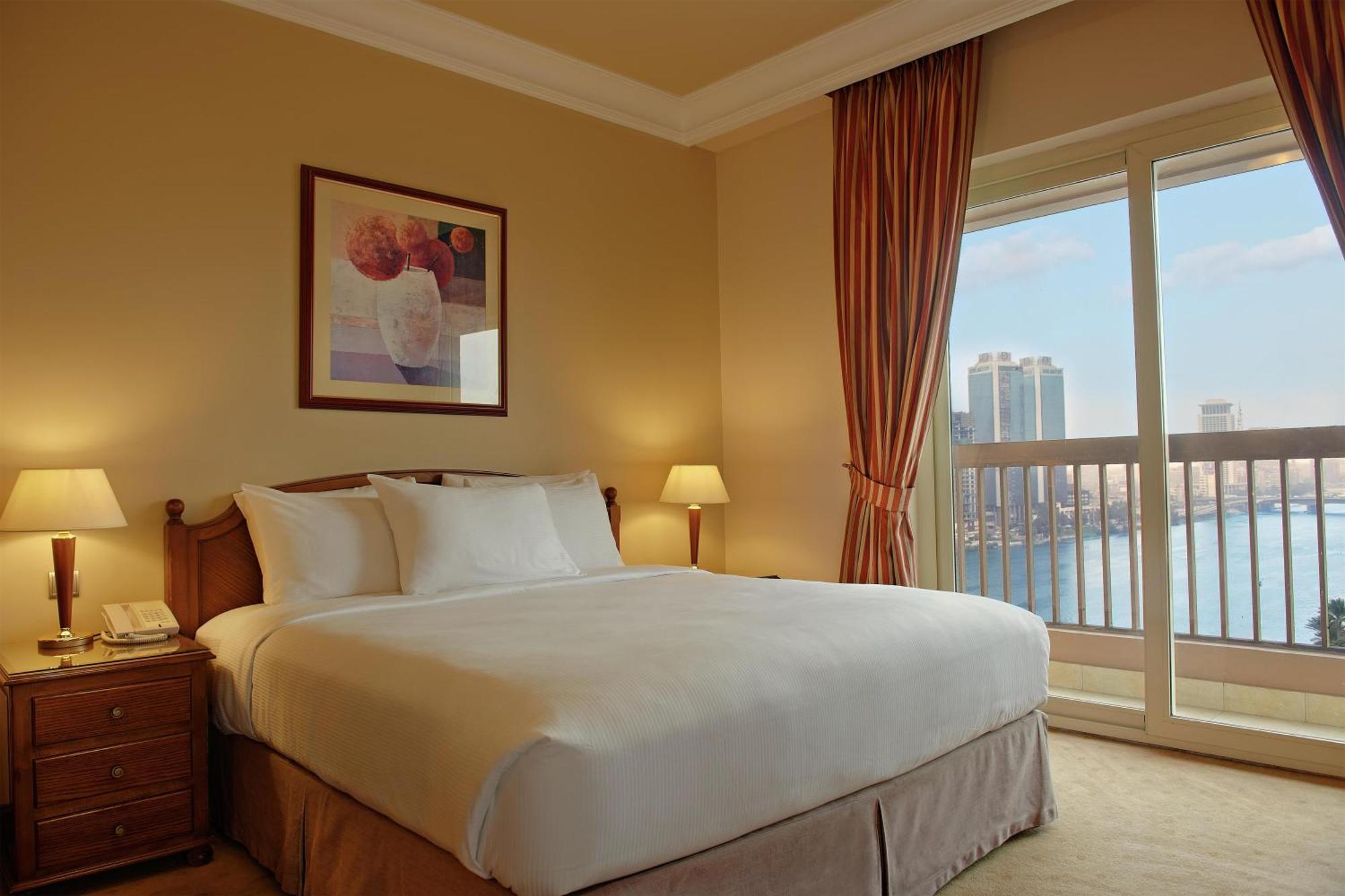Deluxe King Room Nile View