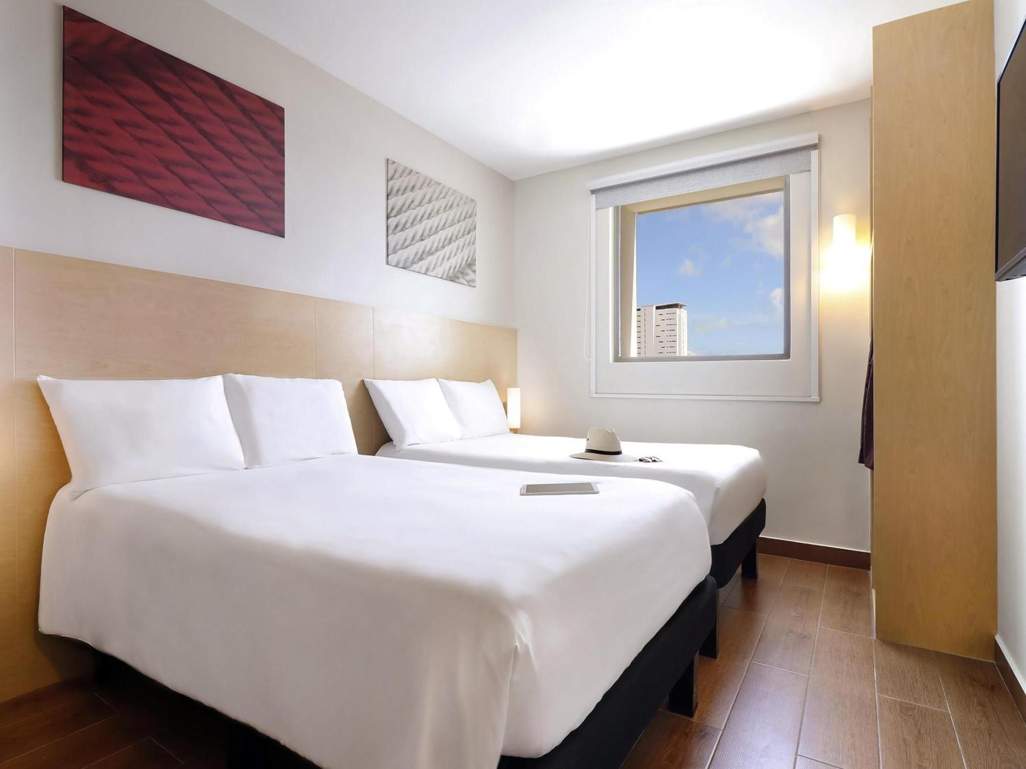 Standard Double Room Two Single Beds