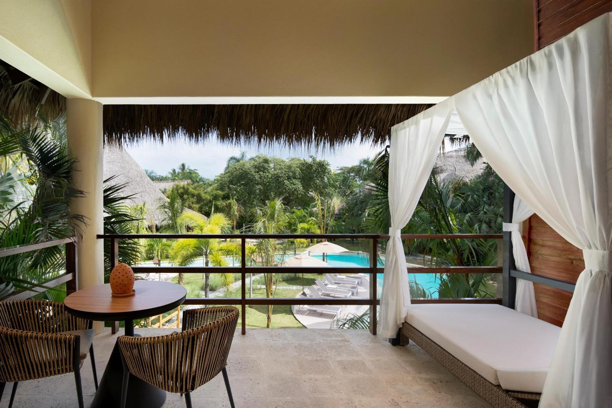 Romantic Junior Suite Pool View King,1772106562:JPEG