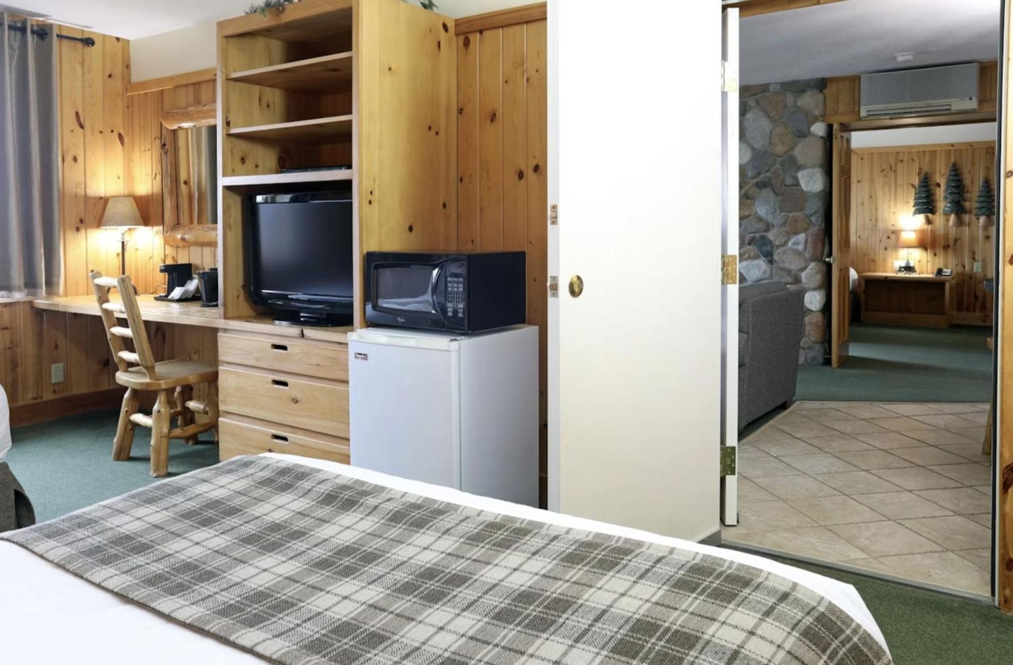 Lakeview Double Guest Room
