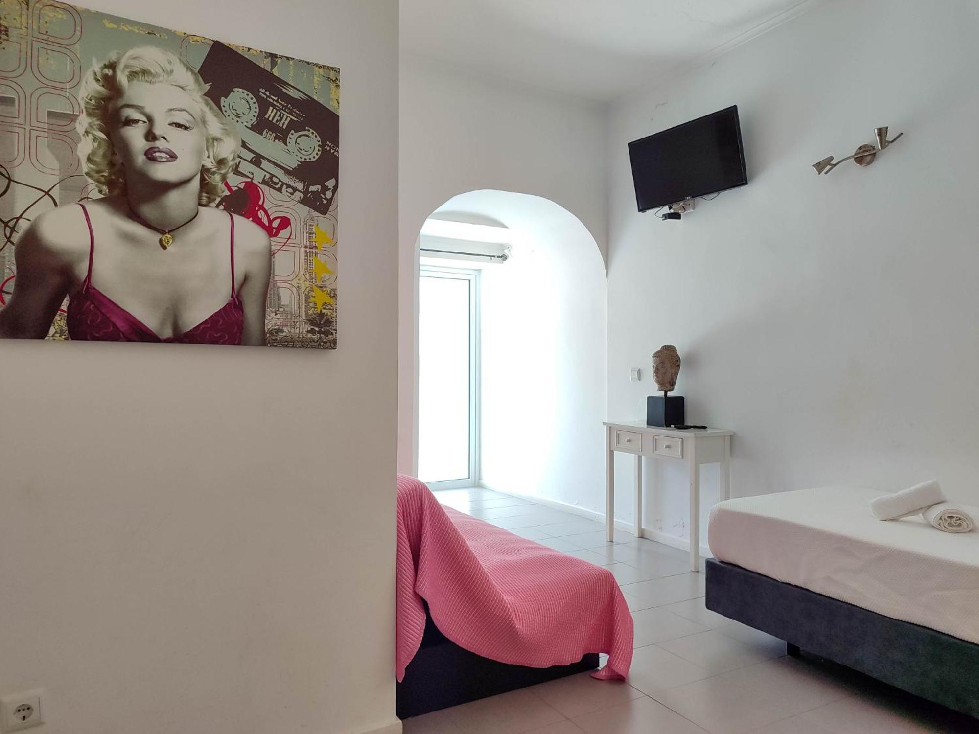 Triple Room,1772113830:JPEG