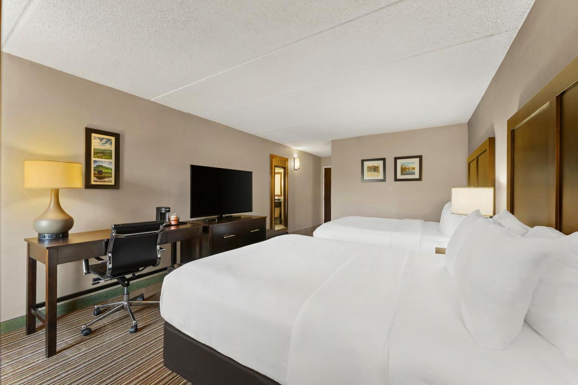 Queen Room Upgrade - Accessible/Non-Smoking