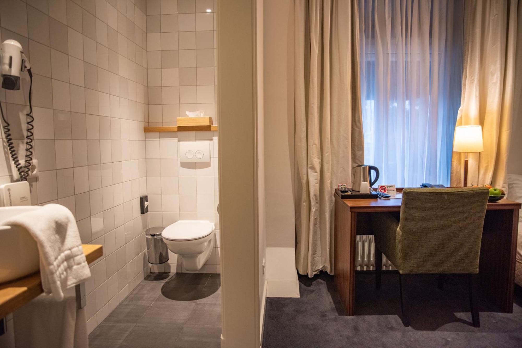 Single Room Bathroom,1772131561:JPEG