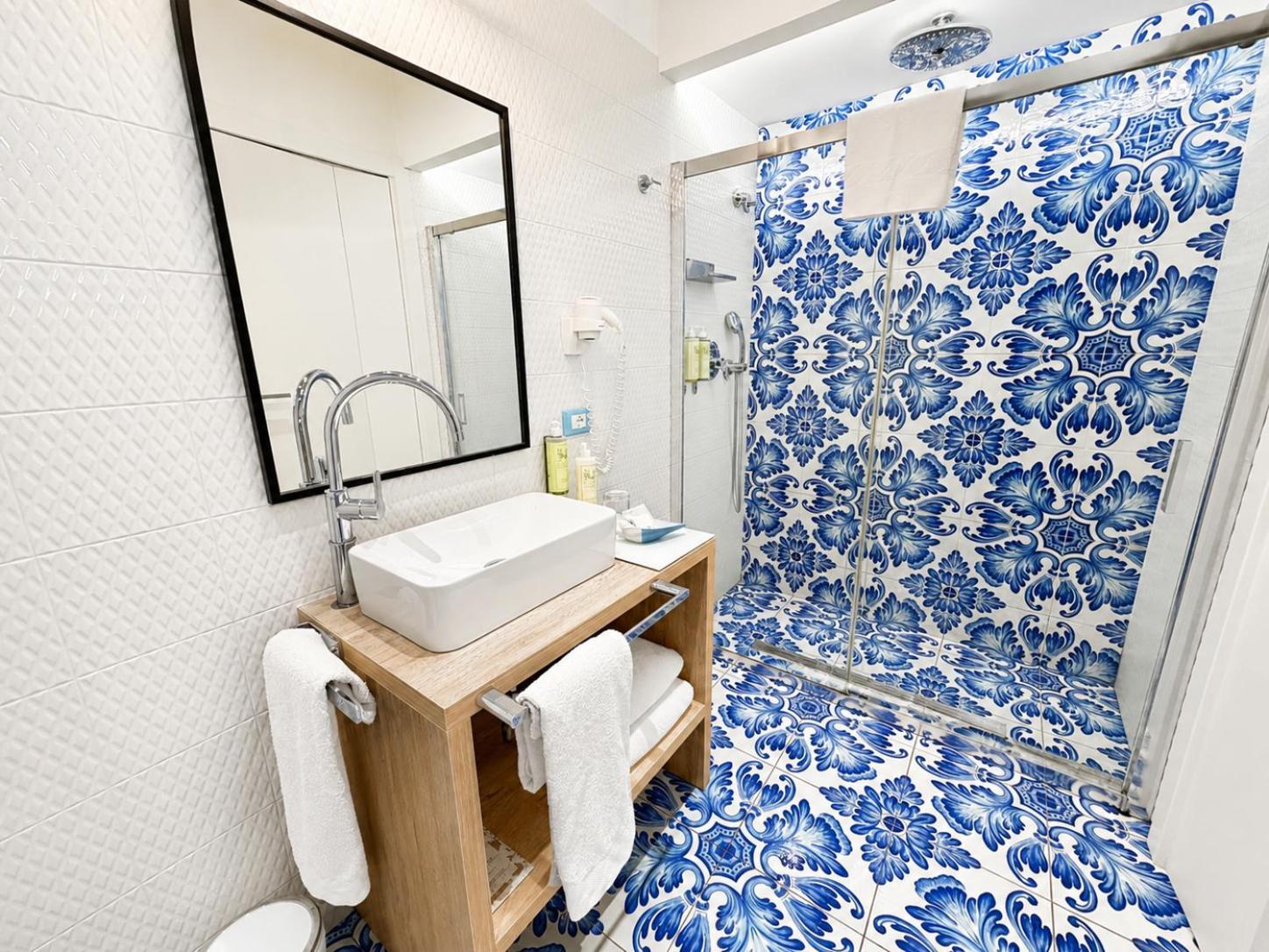King Suite Sea View