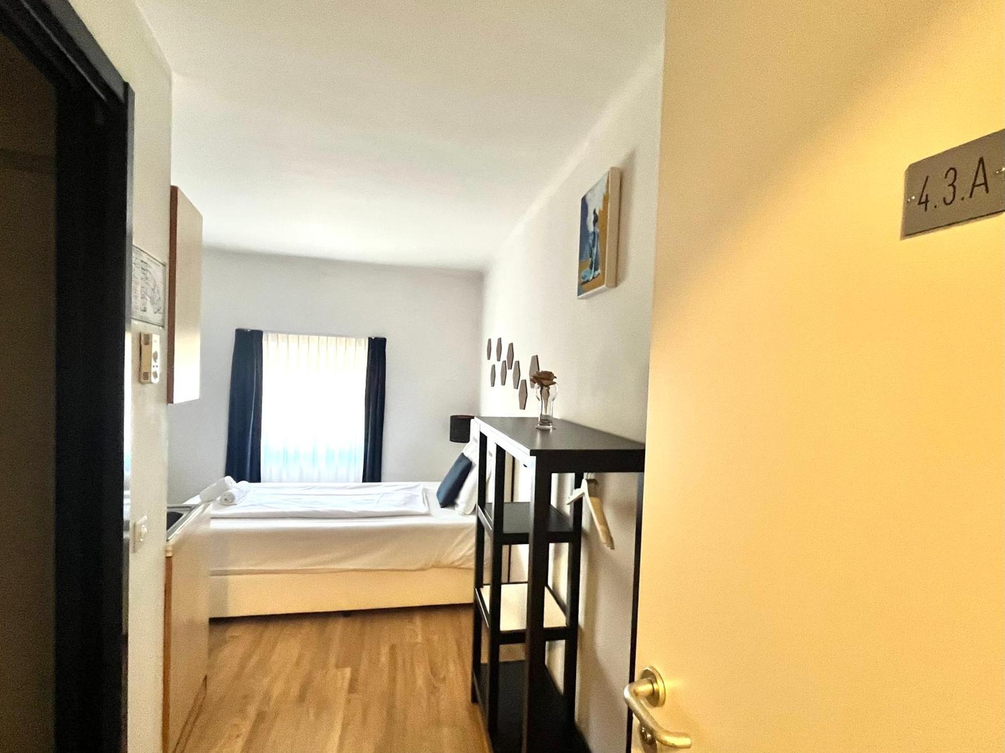 Single Room Lake View