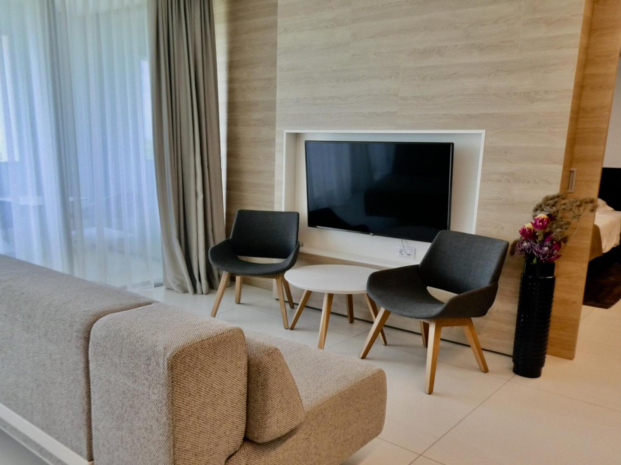 Deluxe Suite Balcony Sea View