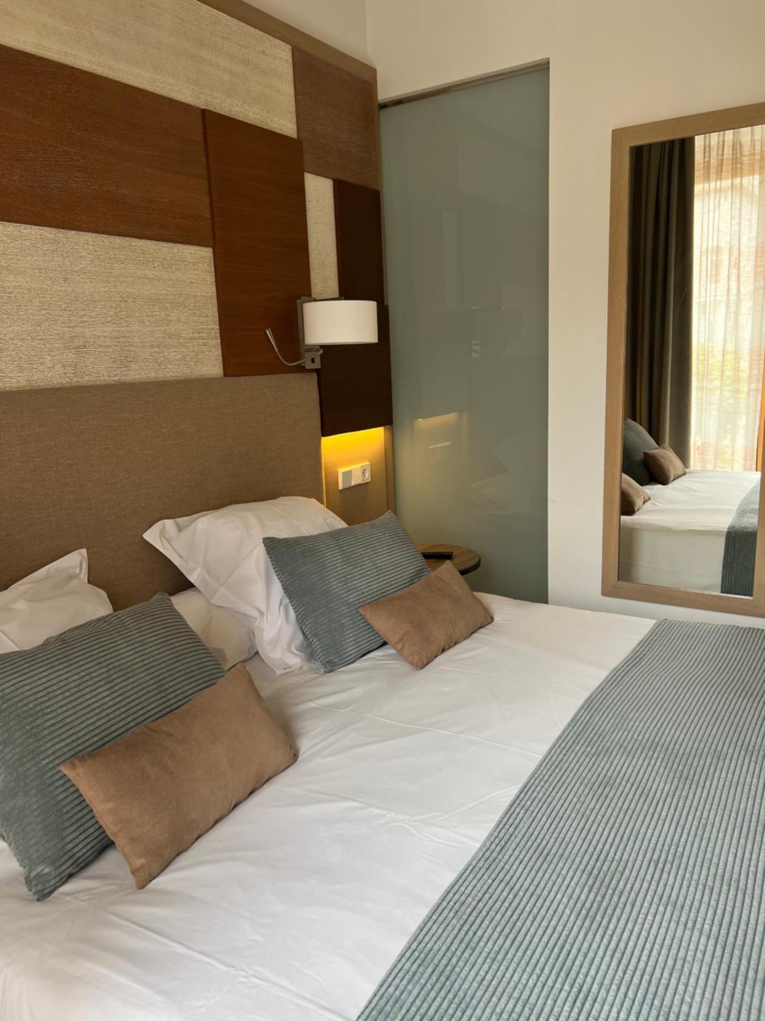 Superior Double or Twin Room City View