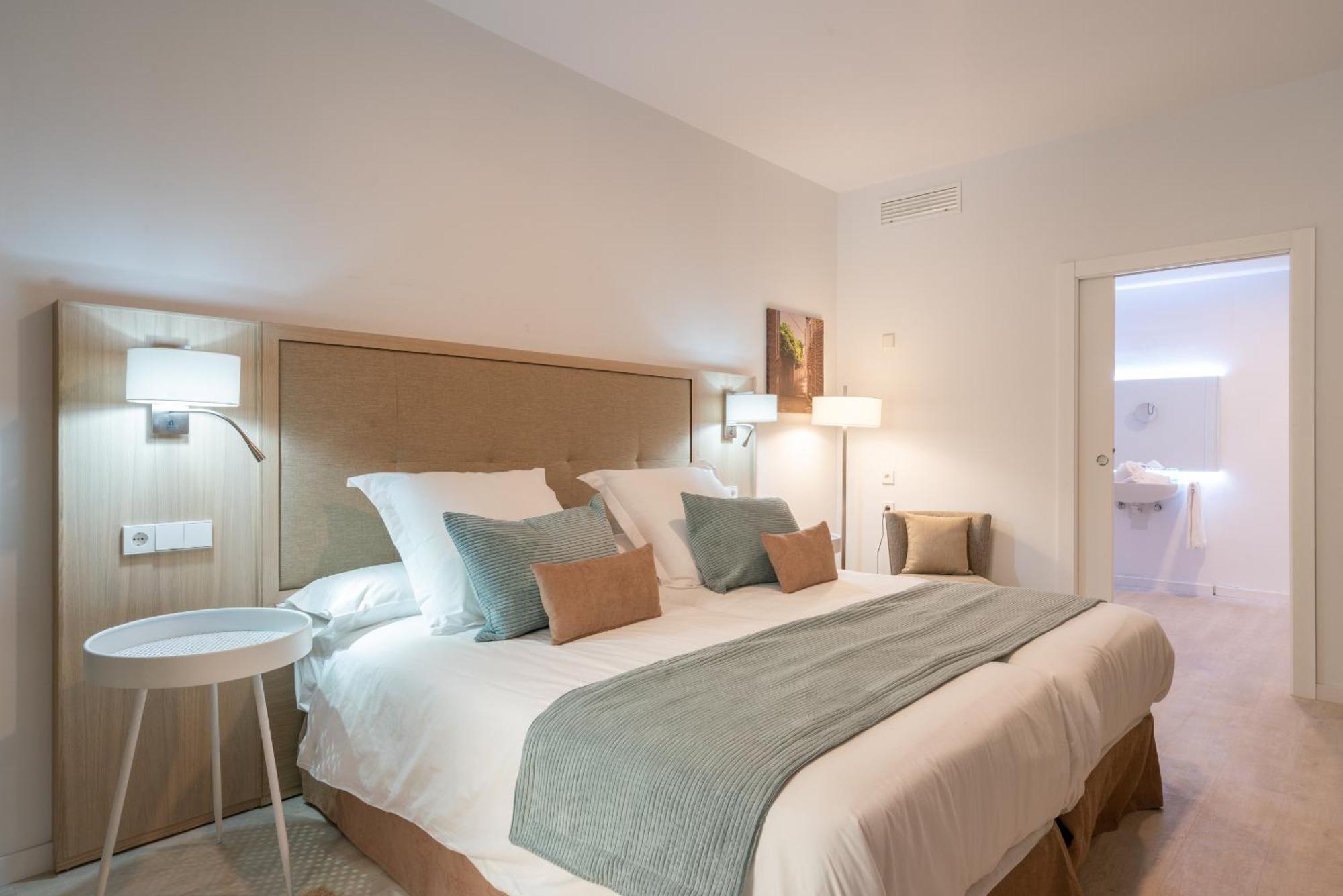 Double or Twin Room Disability Access