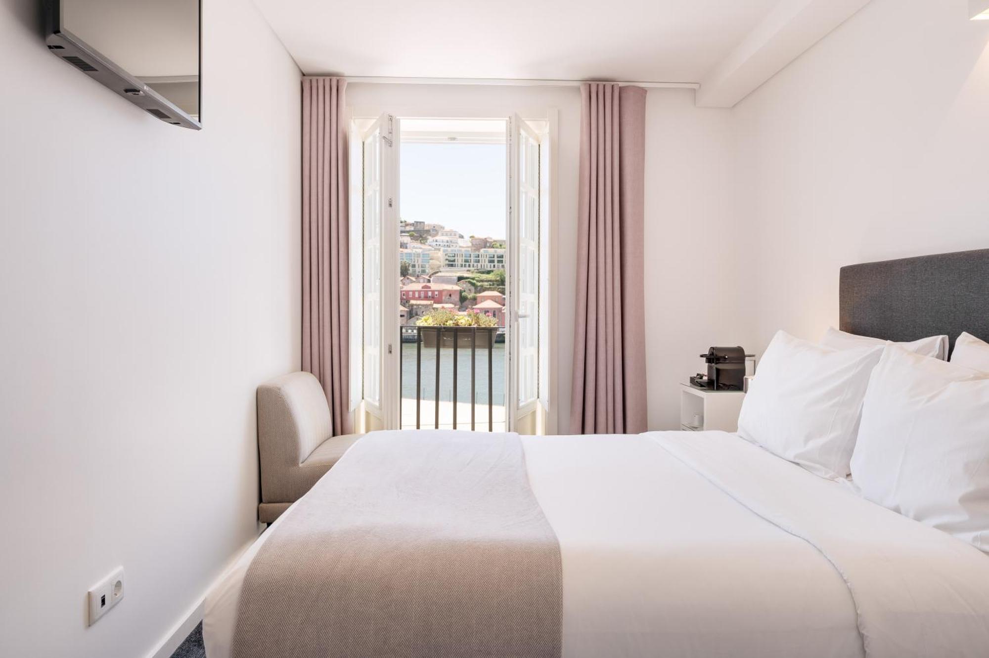 Superior Double Room River View