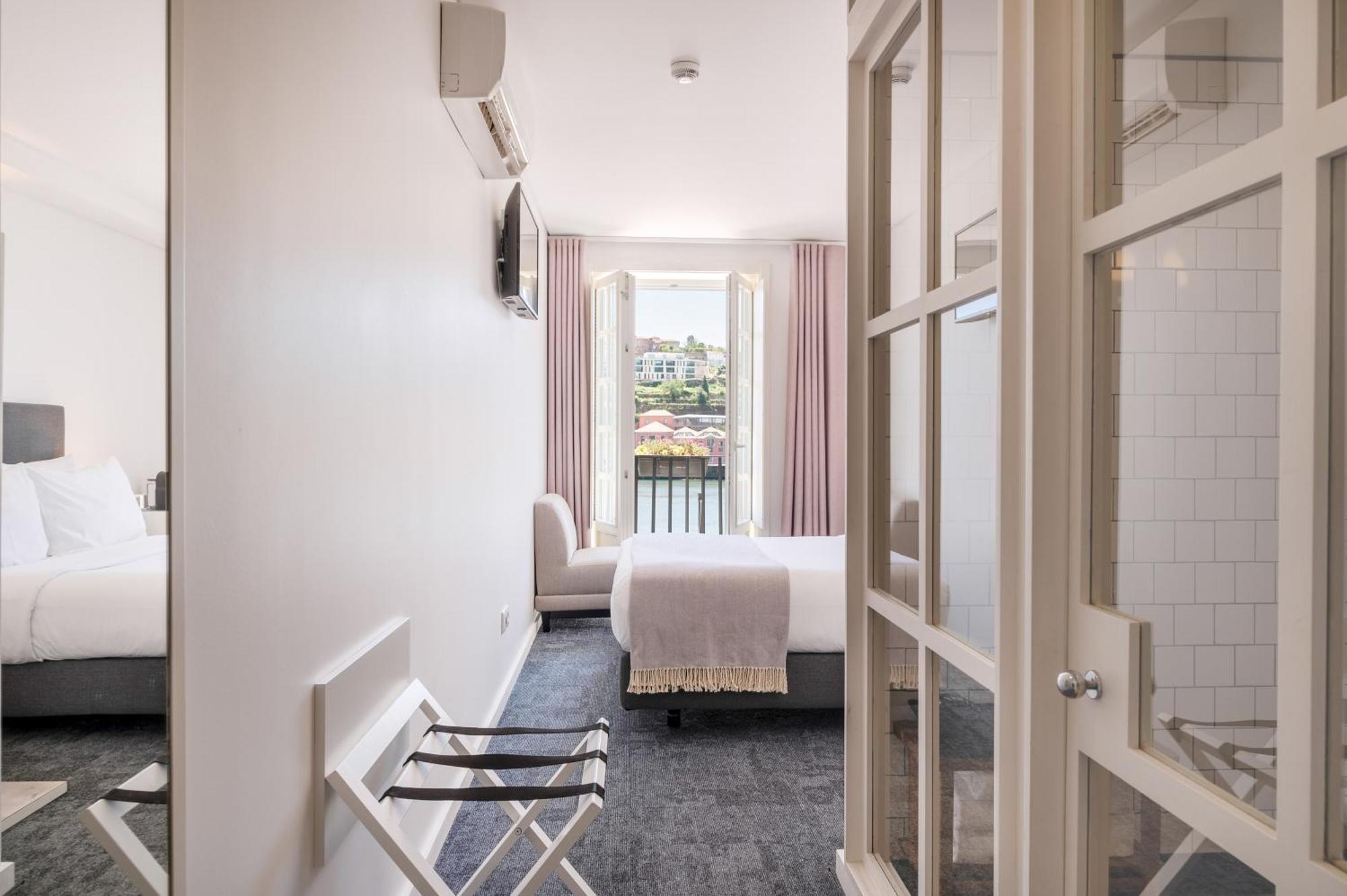 Superior Double Room River View