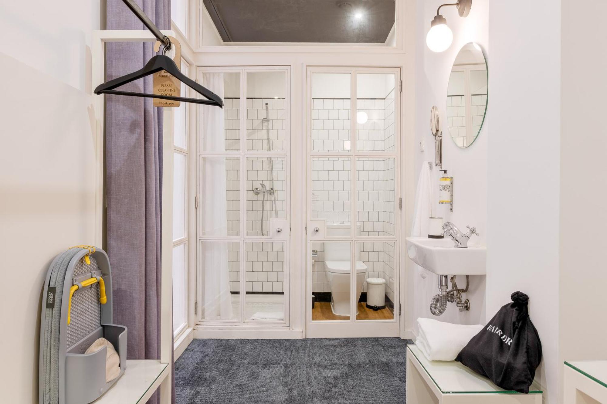 Budget Interior Single Room