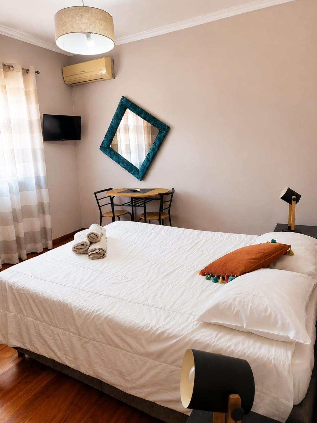 Double Room Private Bathroom