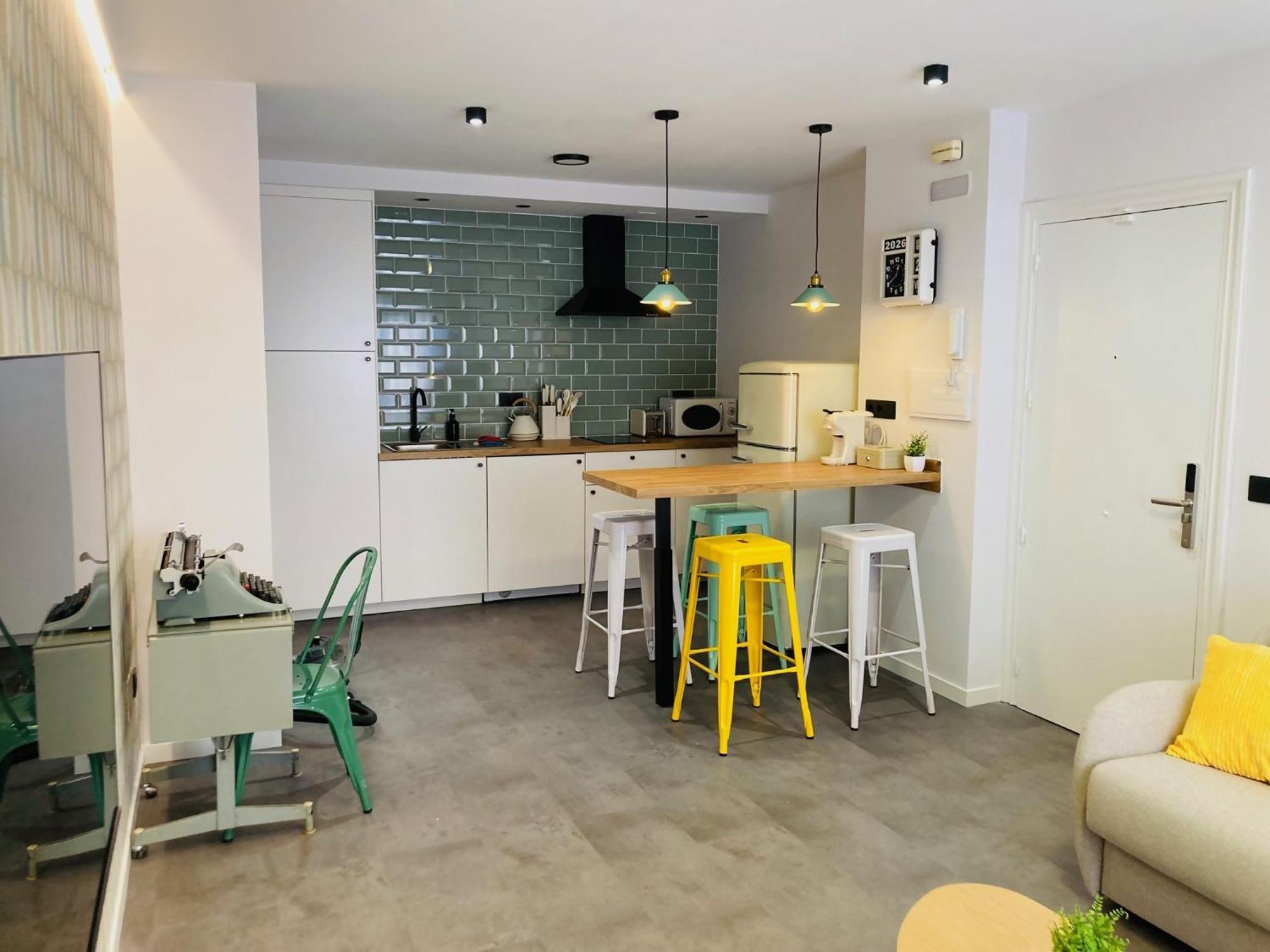 One-Bedroom Apartment