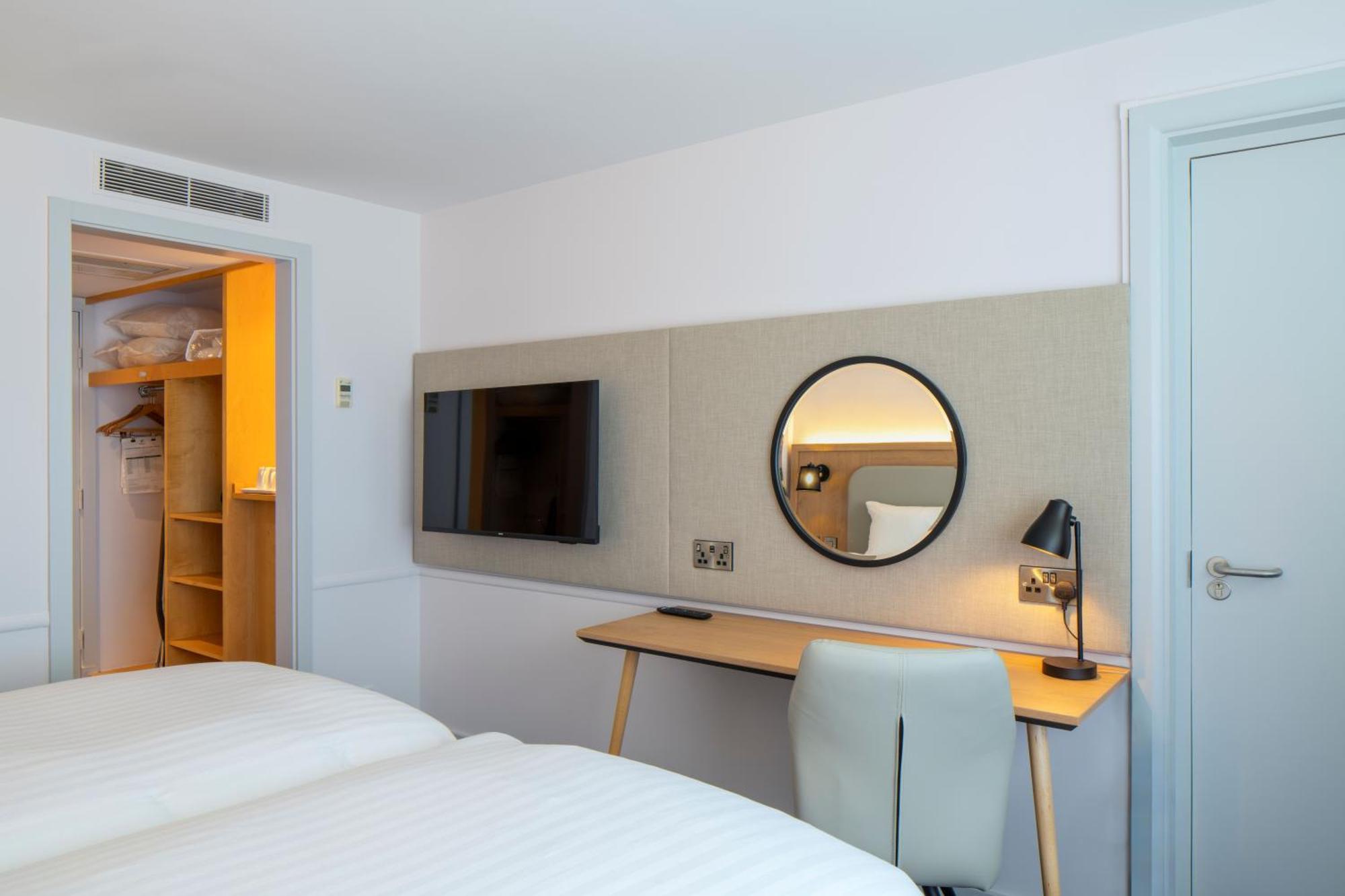 Standard Room Two Single Beds