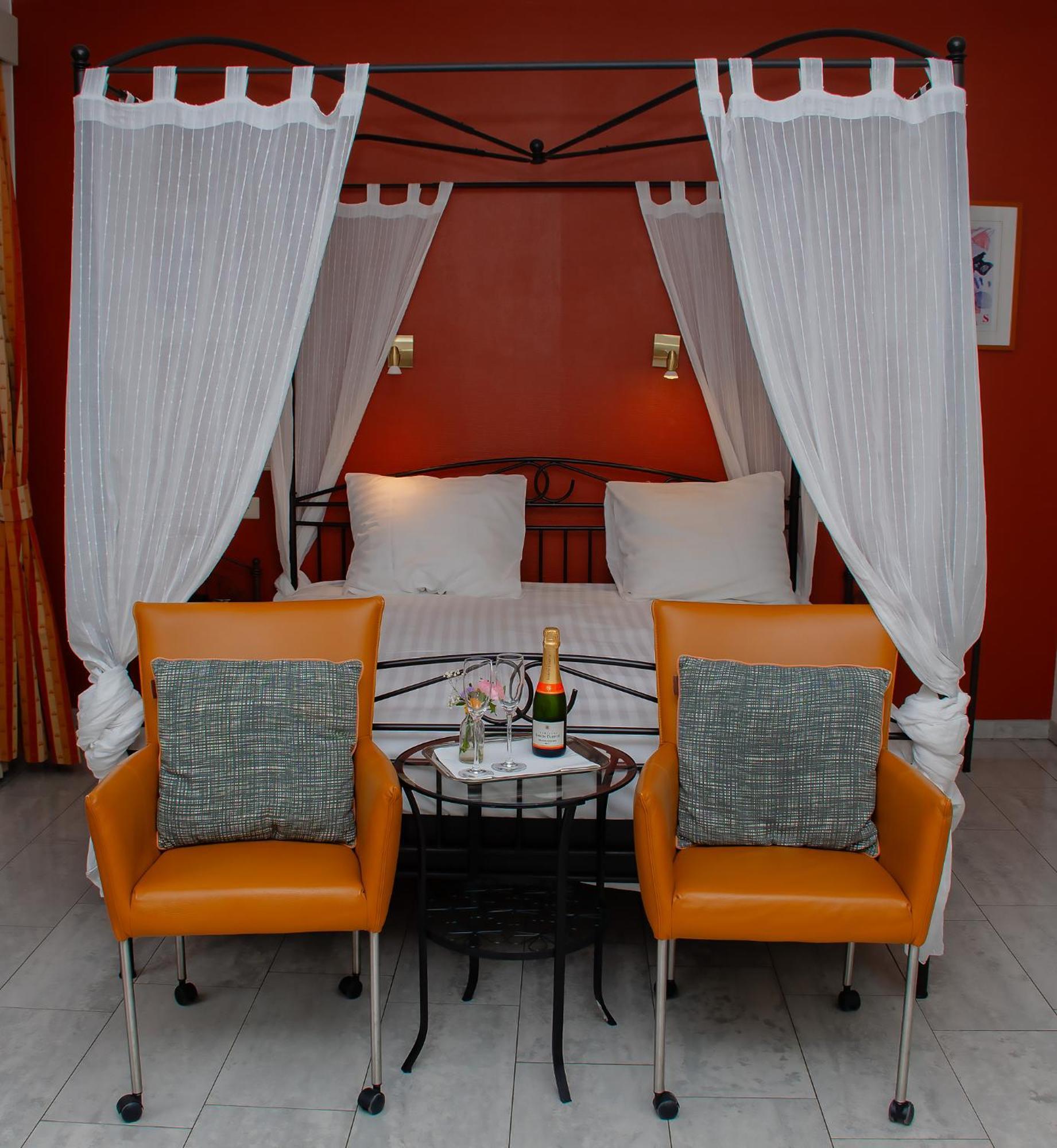 King Room Garden View
