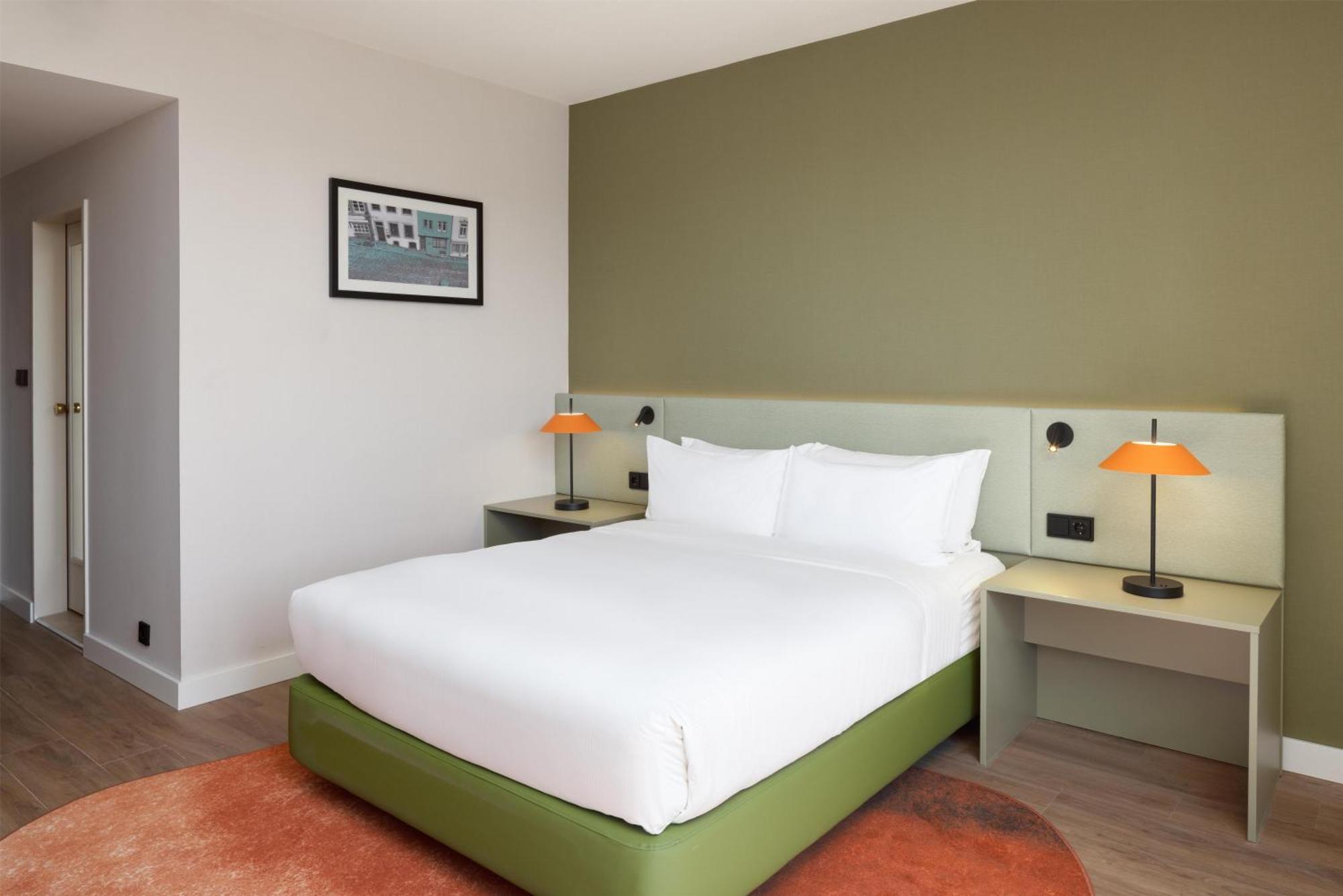 Queen Room