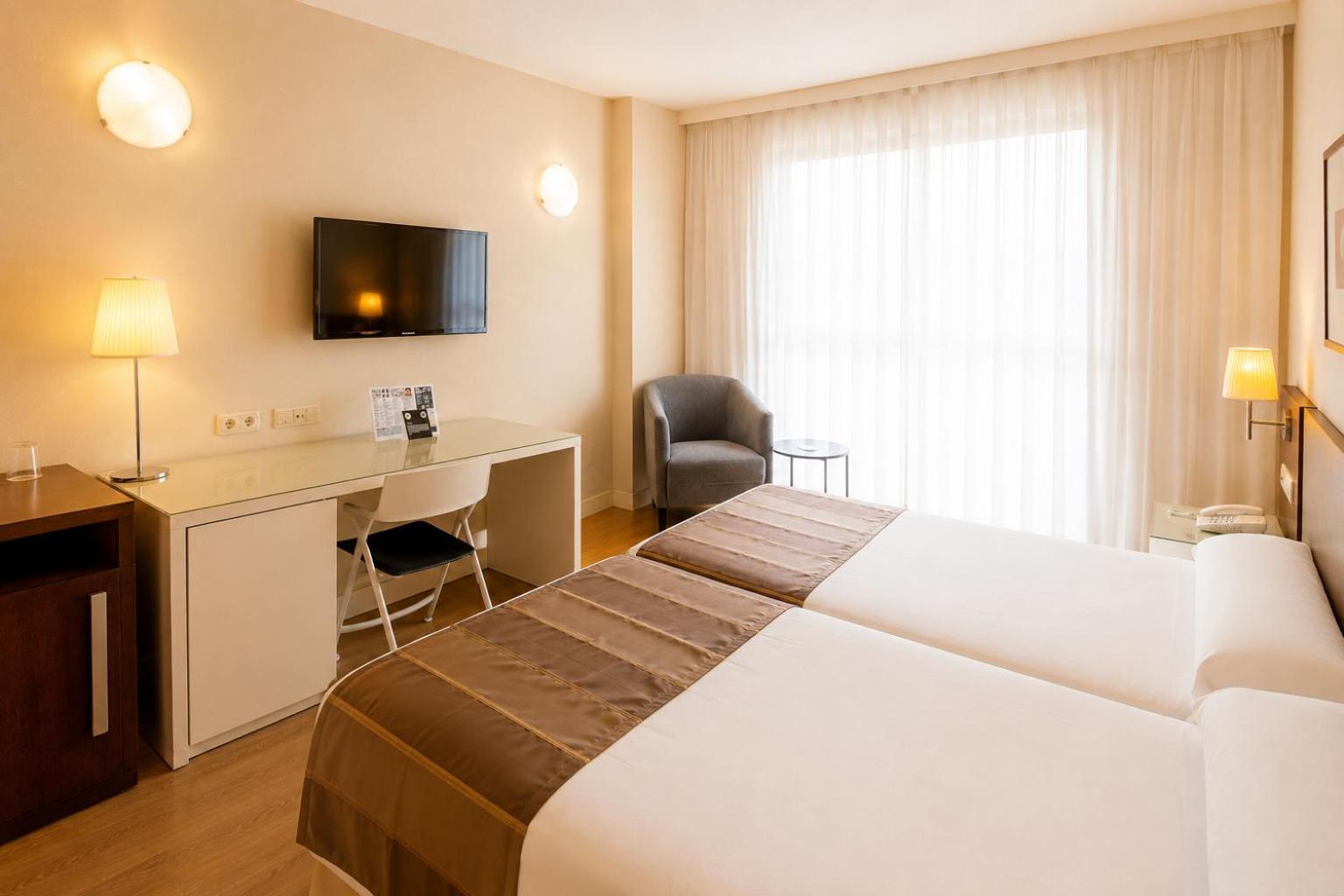 Standard Twin Room