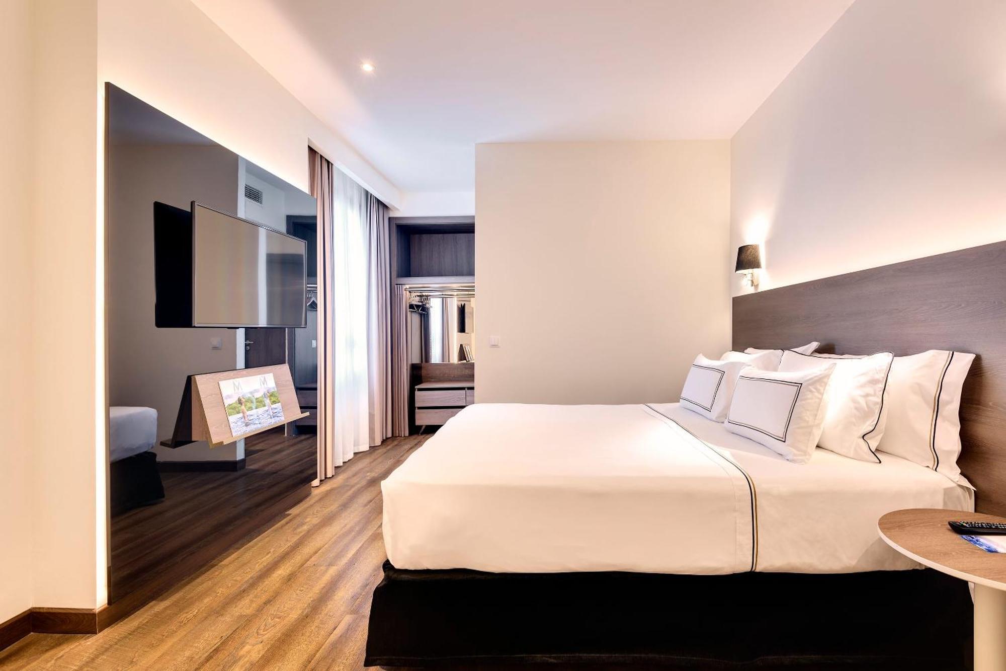 Premium Double or Twin Room,1772882712:JPEG