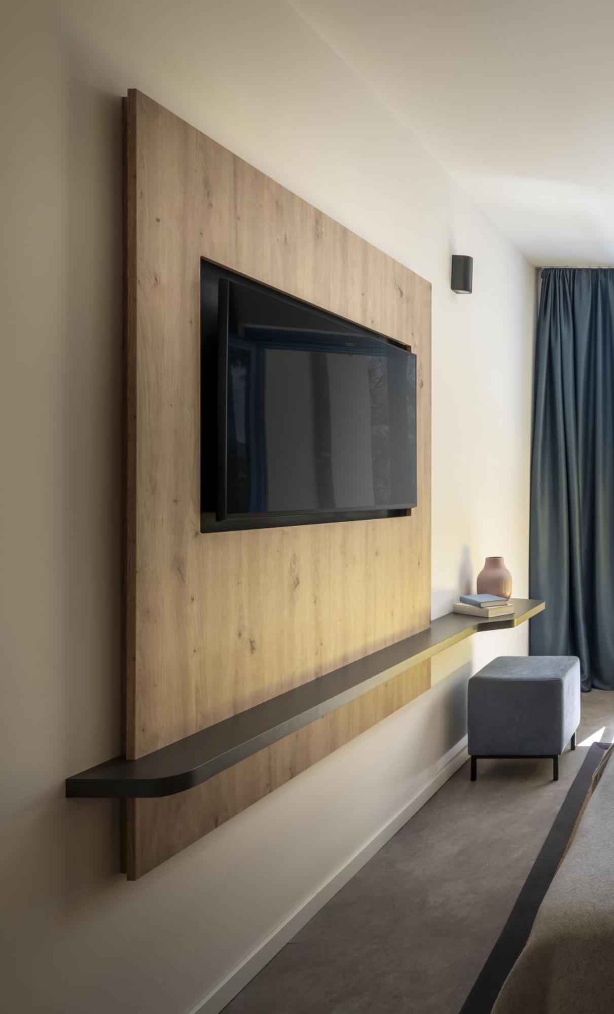Room 2