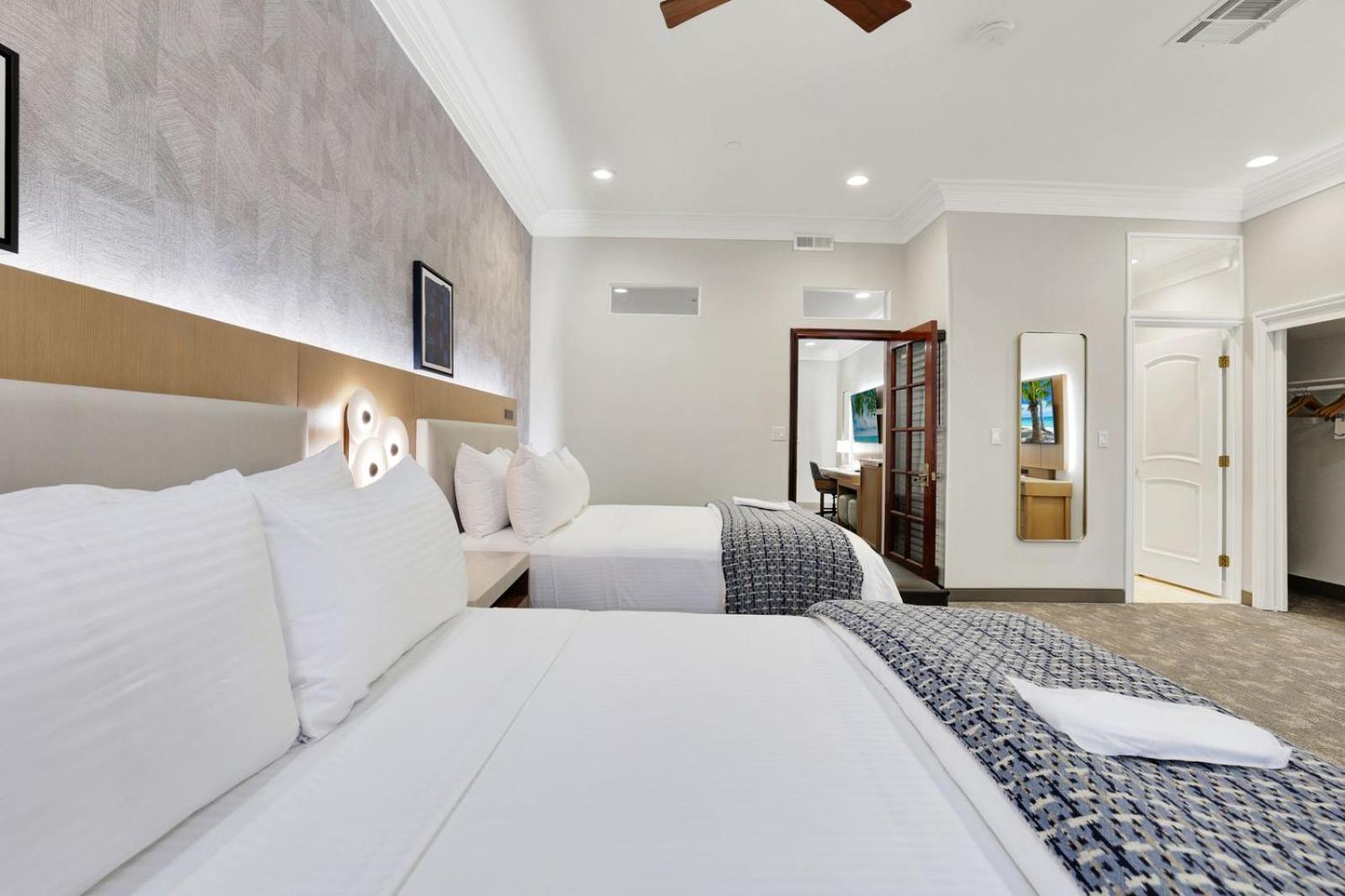 Queen Suite Four Queen Beds