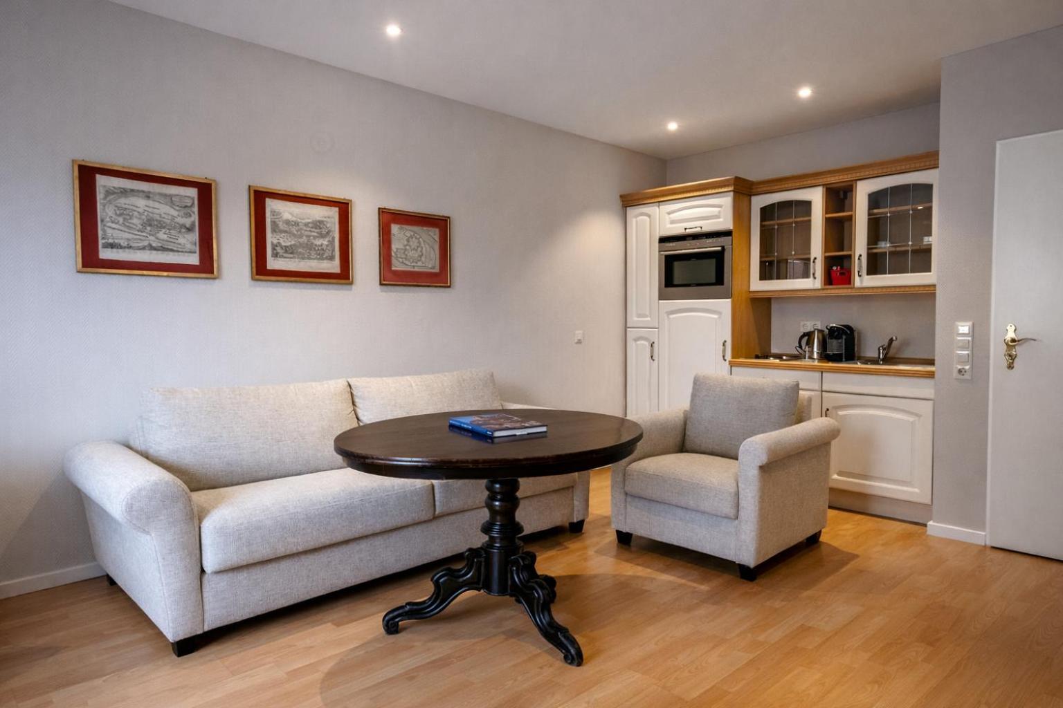 Deluxe Single Room
