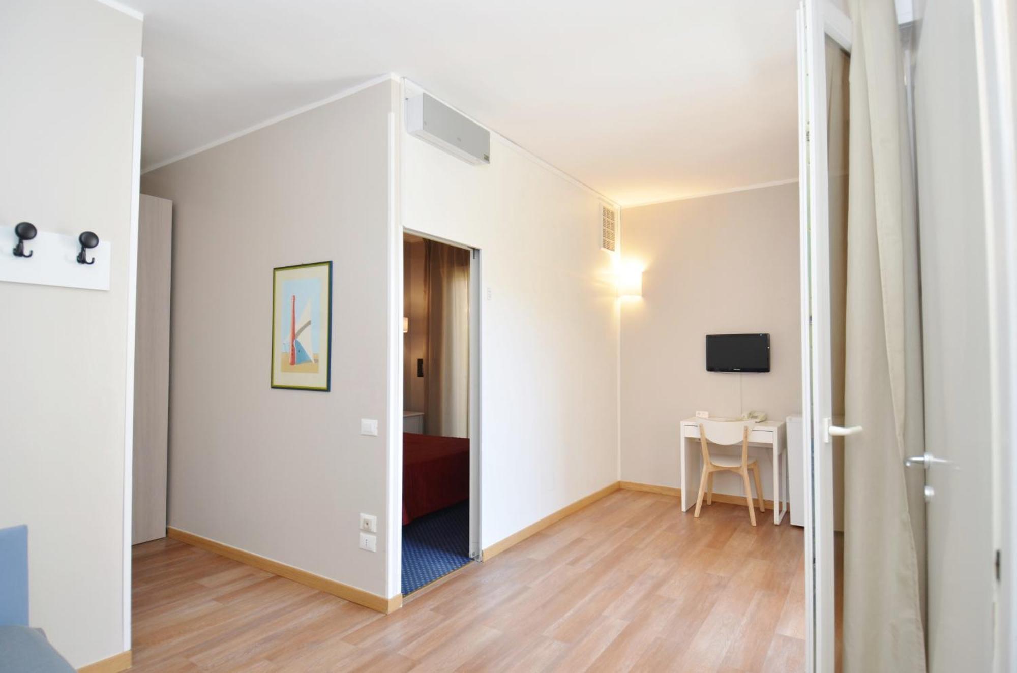 Superior Double Room,1274511943:JPEG