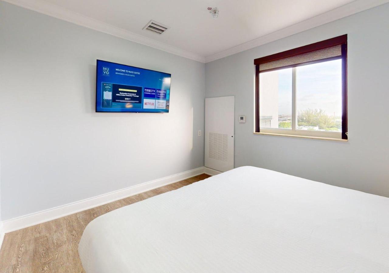 Executive Suite King bed