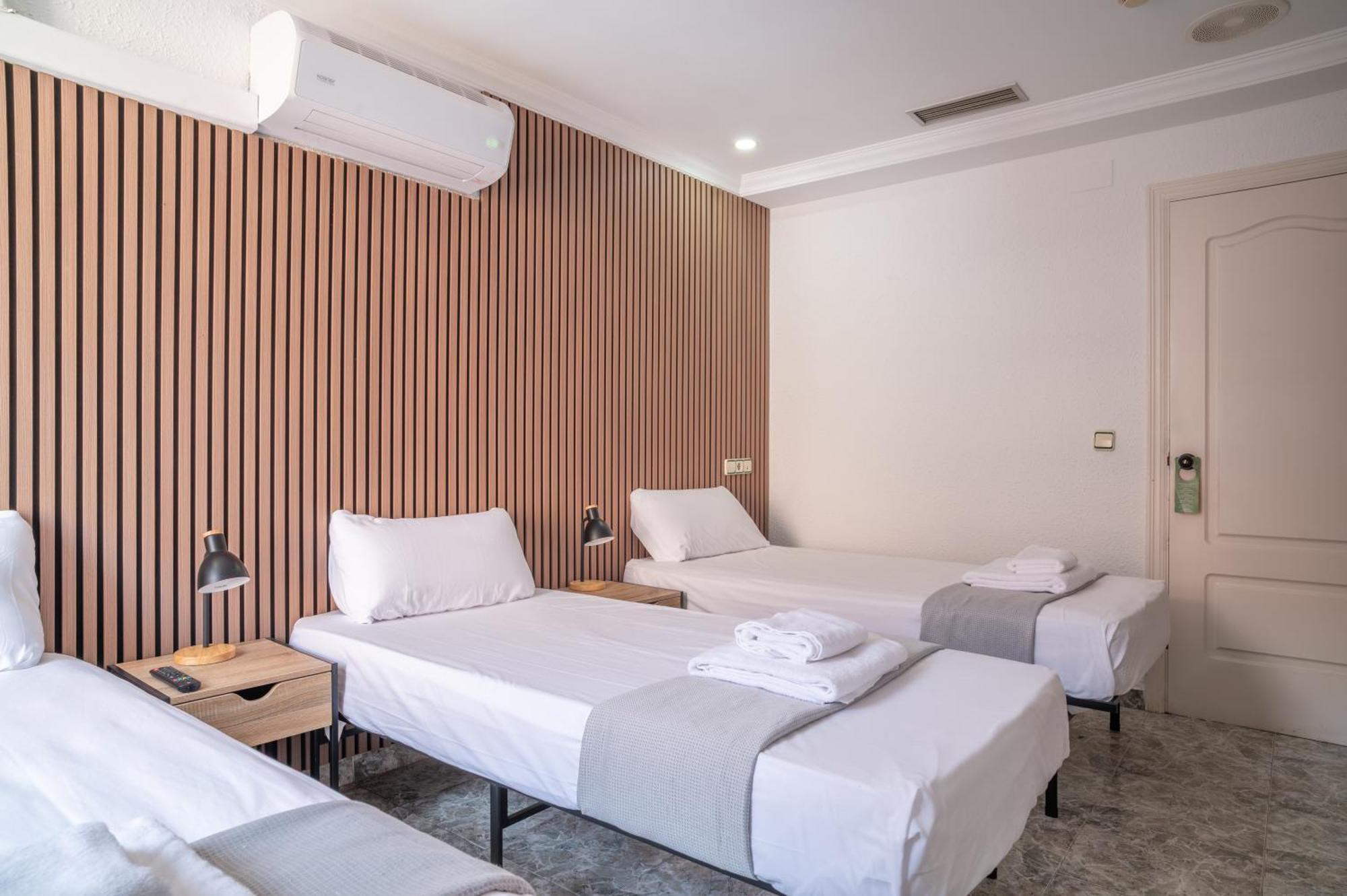 Basic Triple Room