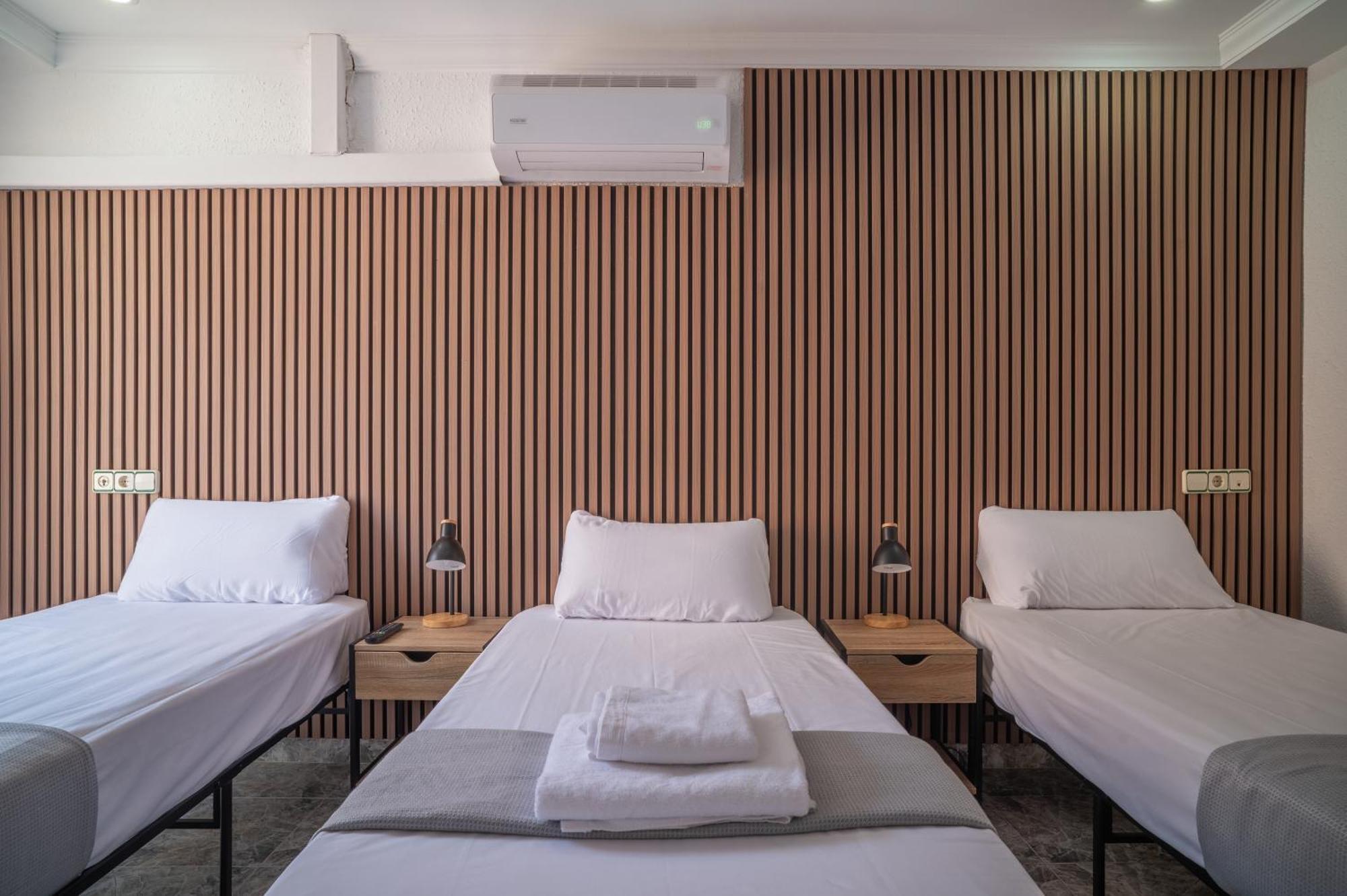 Basic Triple Room
