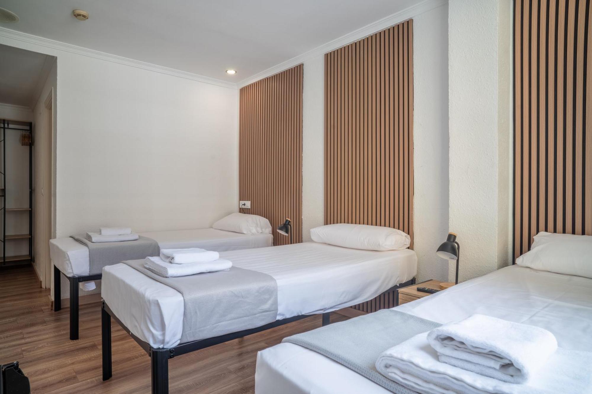 Basic Triple Room