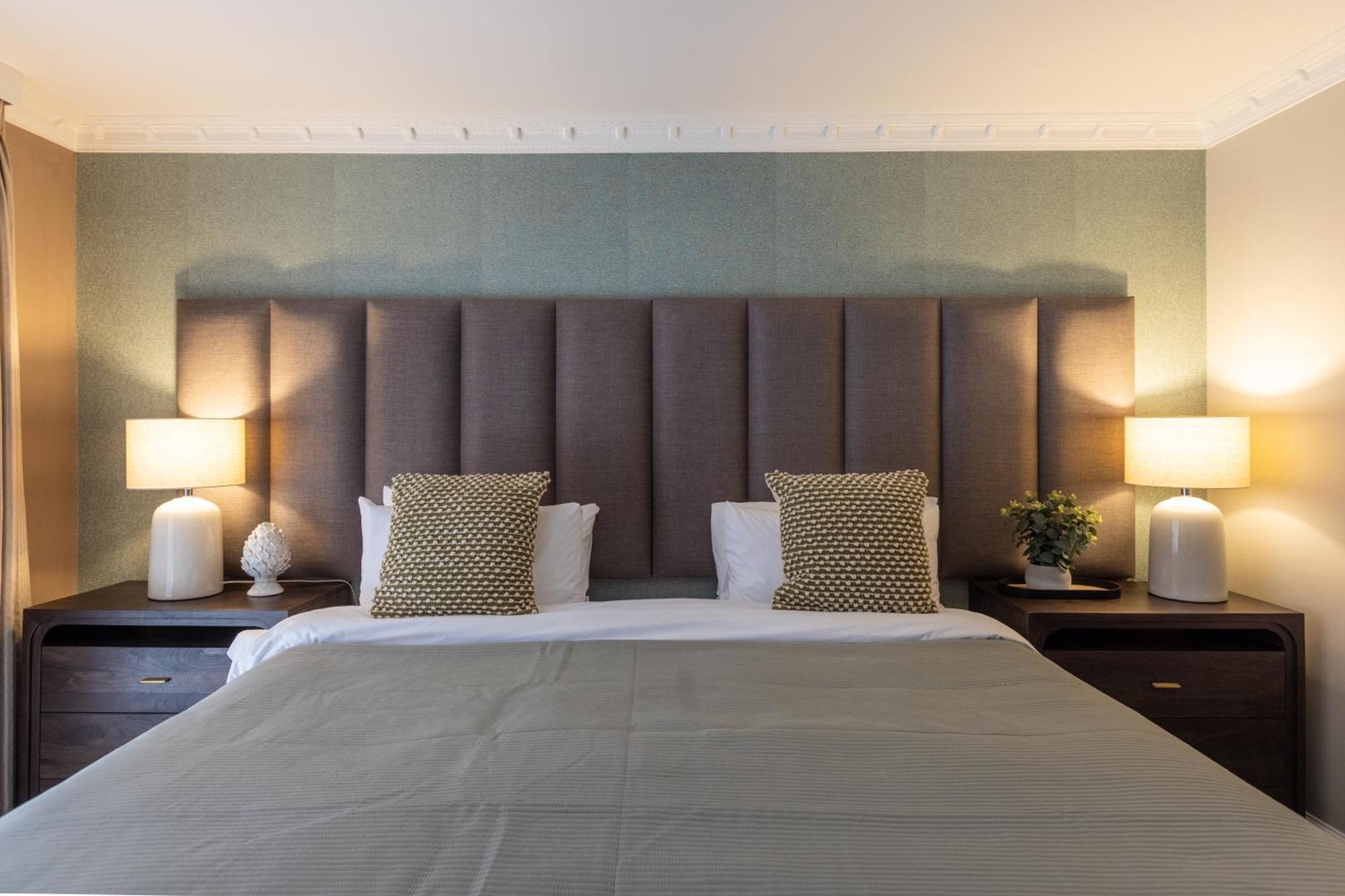 Luxury One-Bedroom Apartment