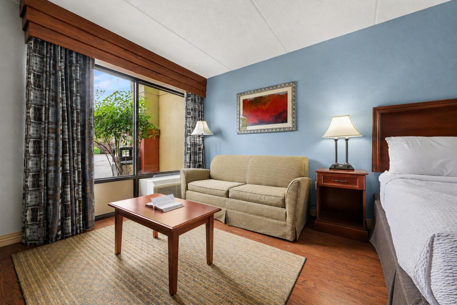 Standard King Room