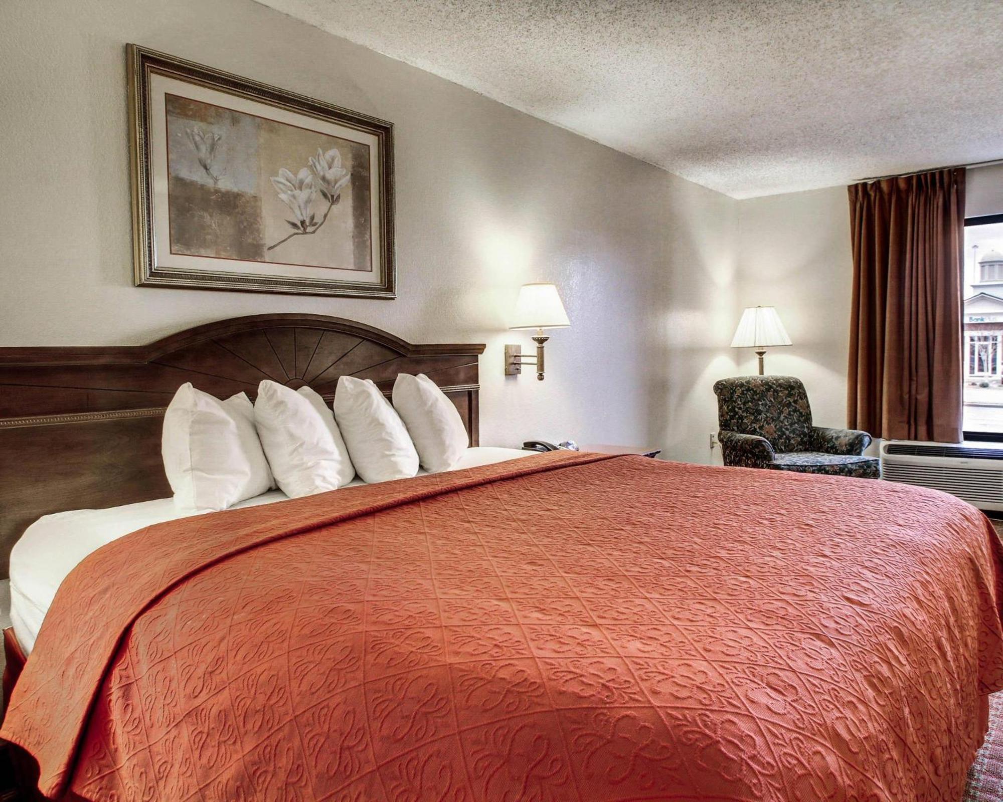 King Room - Non-Smoking