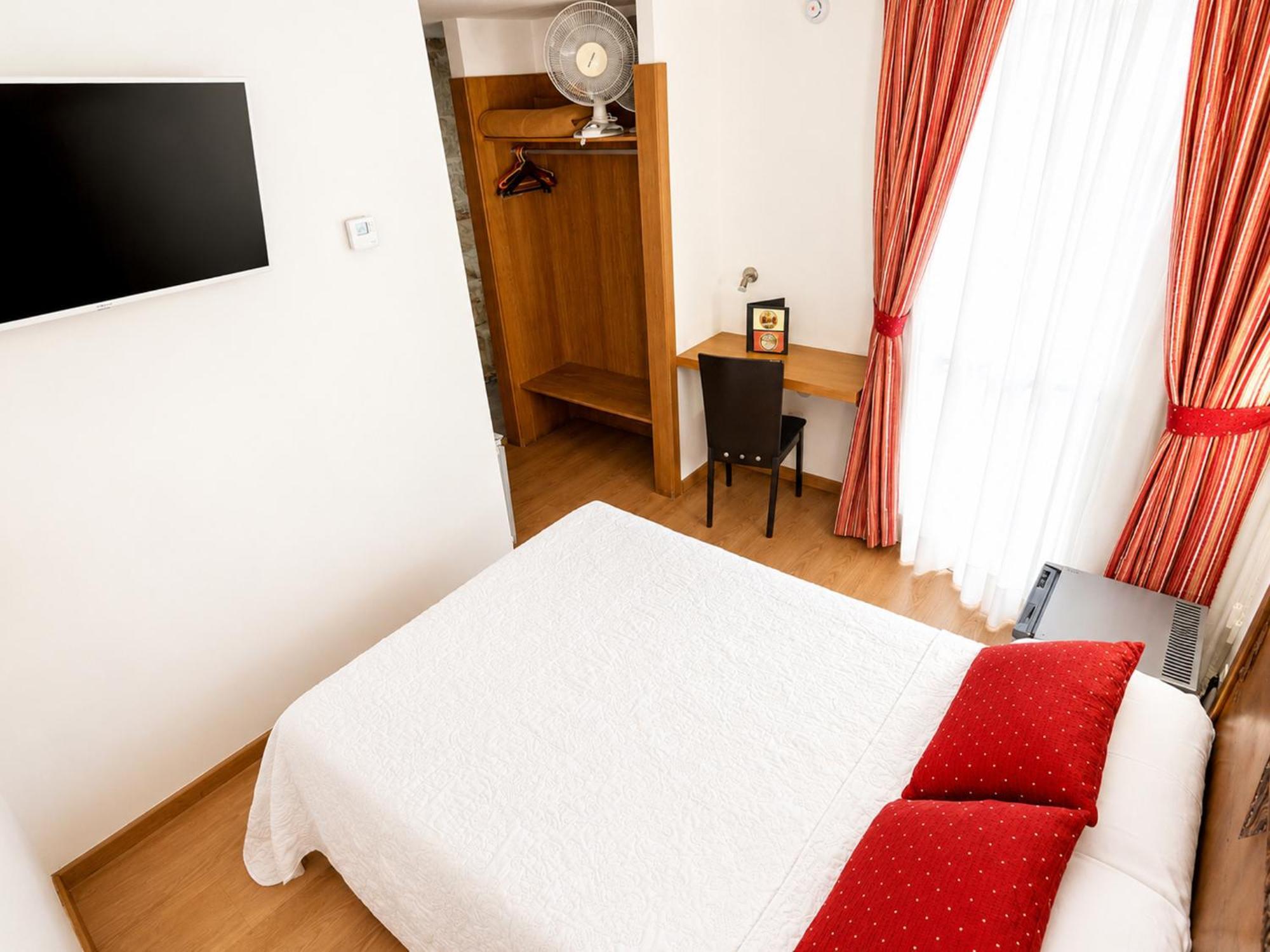 Economy Double Room