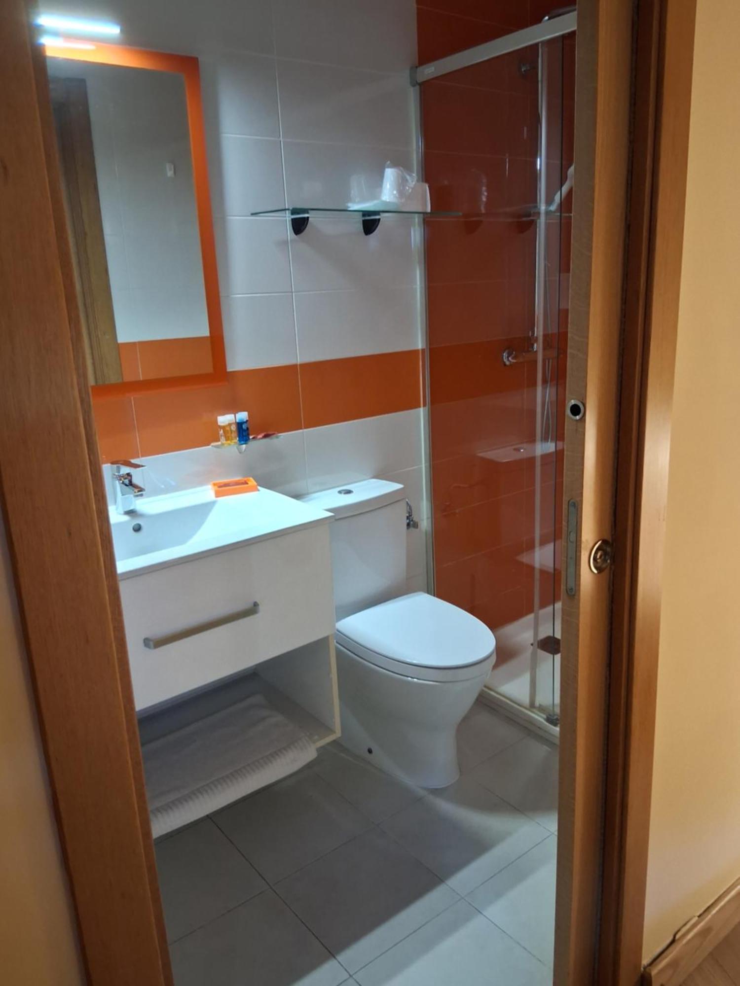 Family Room Private Bathroom