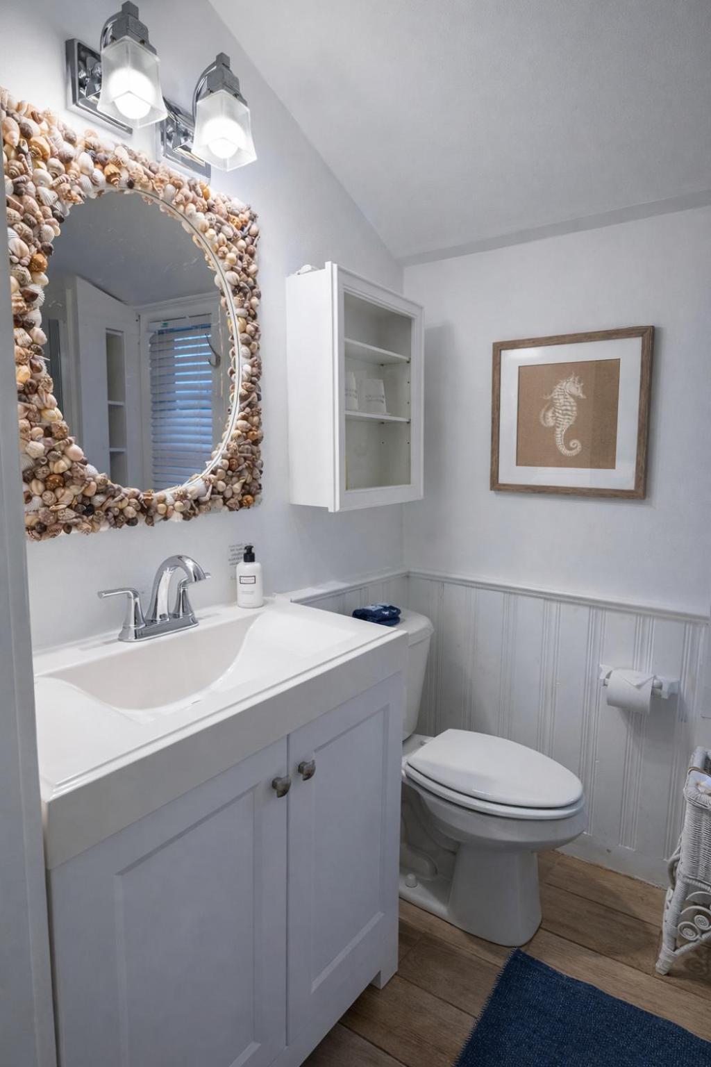 Camden Cottage Queen Bed