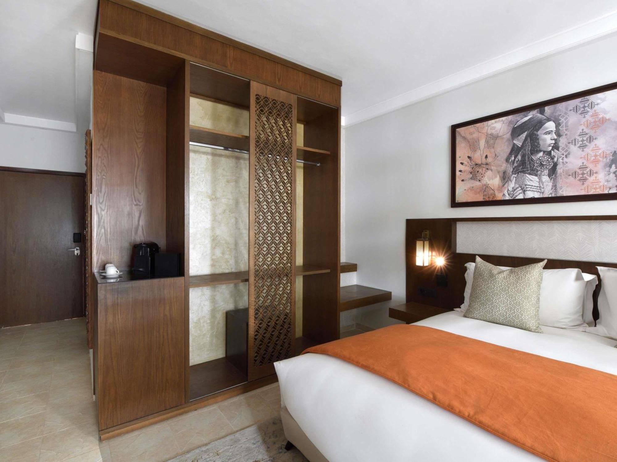 Deluxe King Room Ocean View