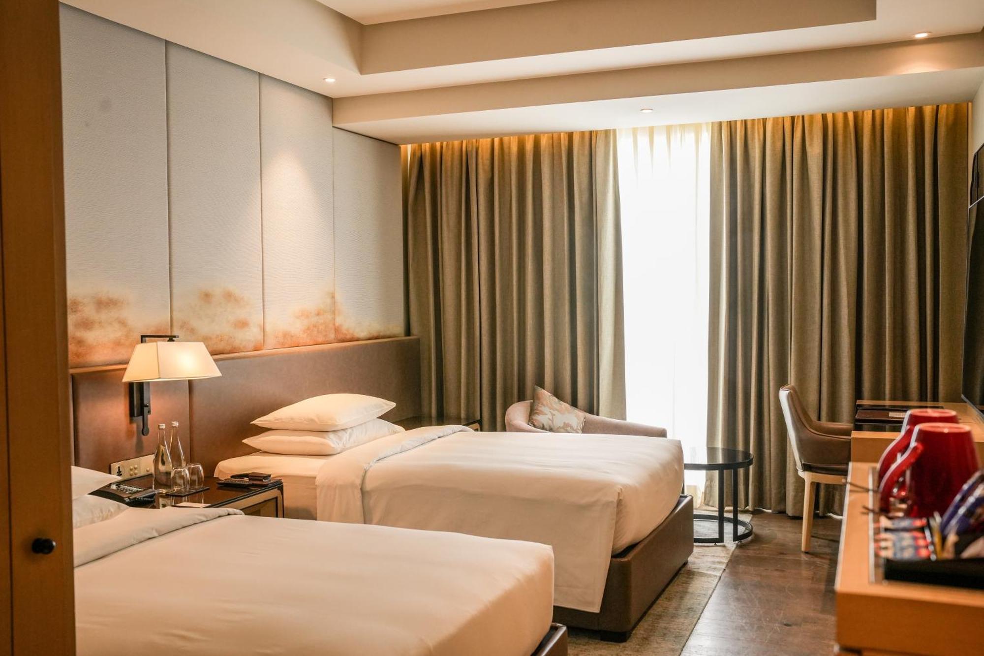 Club Twin Club Lounge Access Guest room 2 Twin or Single Beds INR 1000 F&B Credit 11 on Selected Beverages Happy Hours 1700 1900 Hrs,1773393647:JPEG