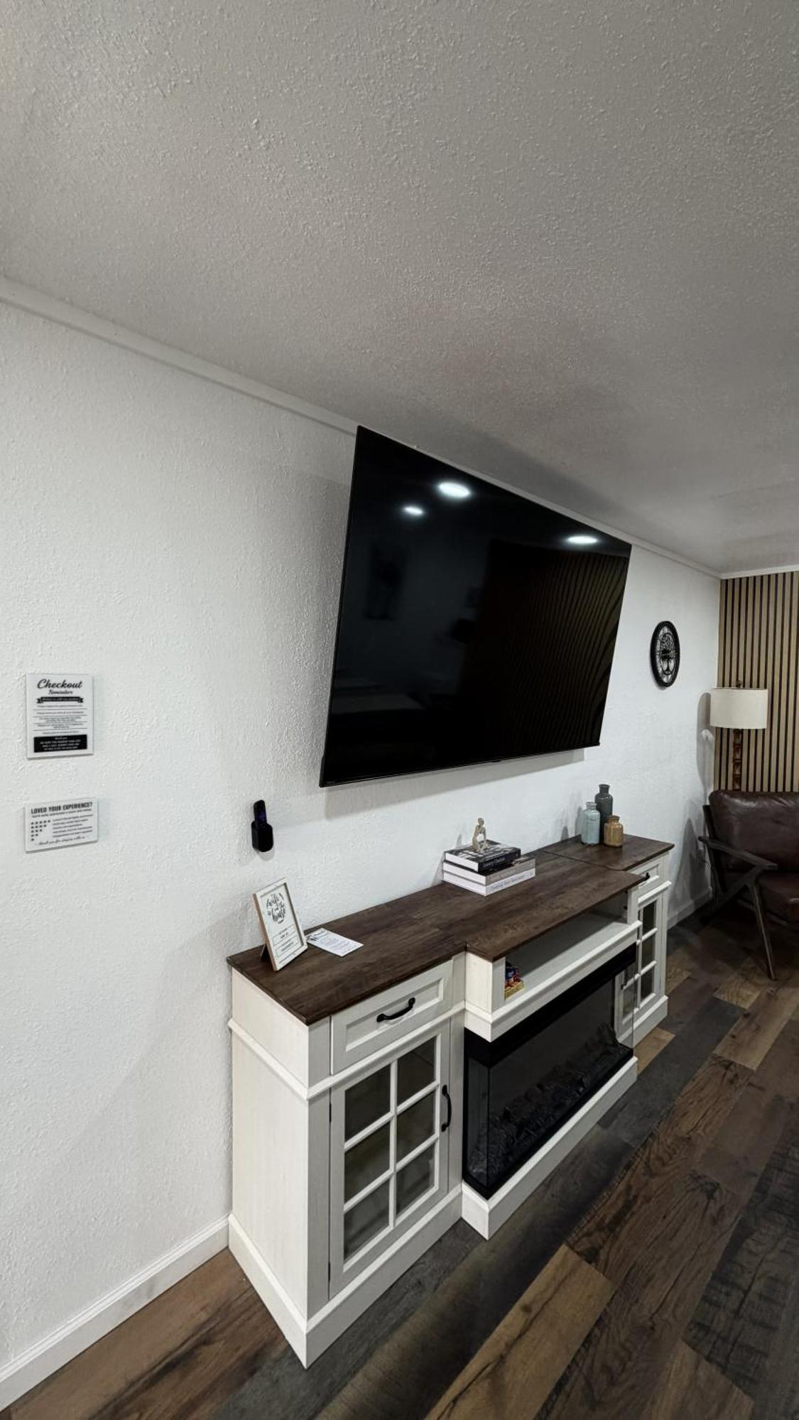 Superior King Suite