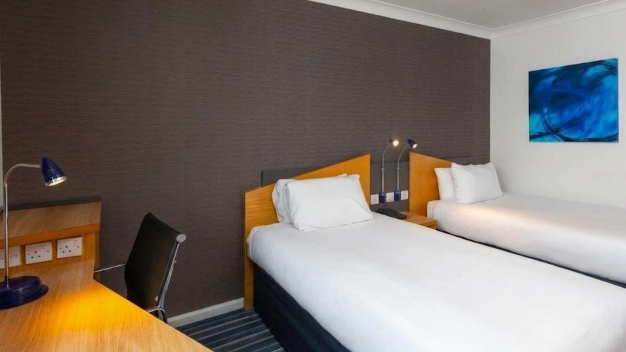 Standard Twin Room Hot