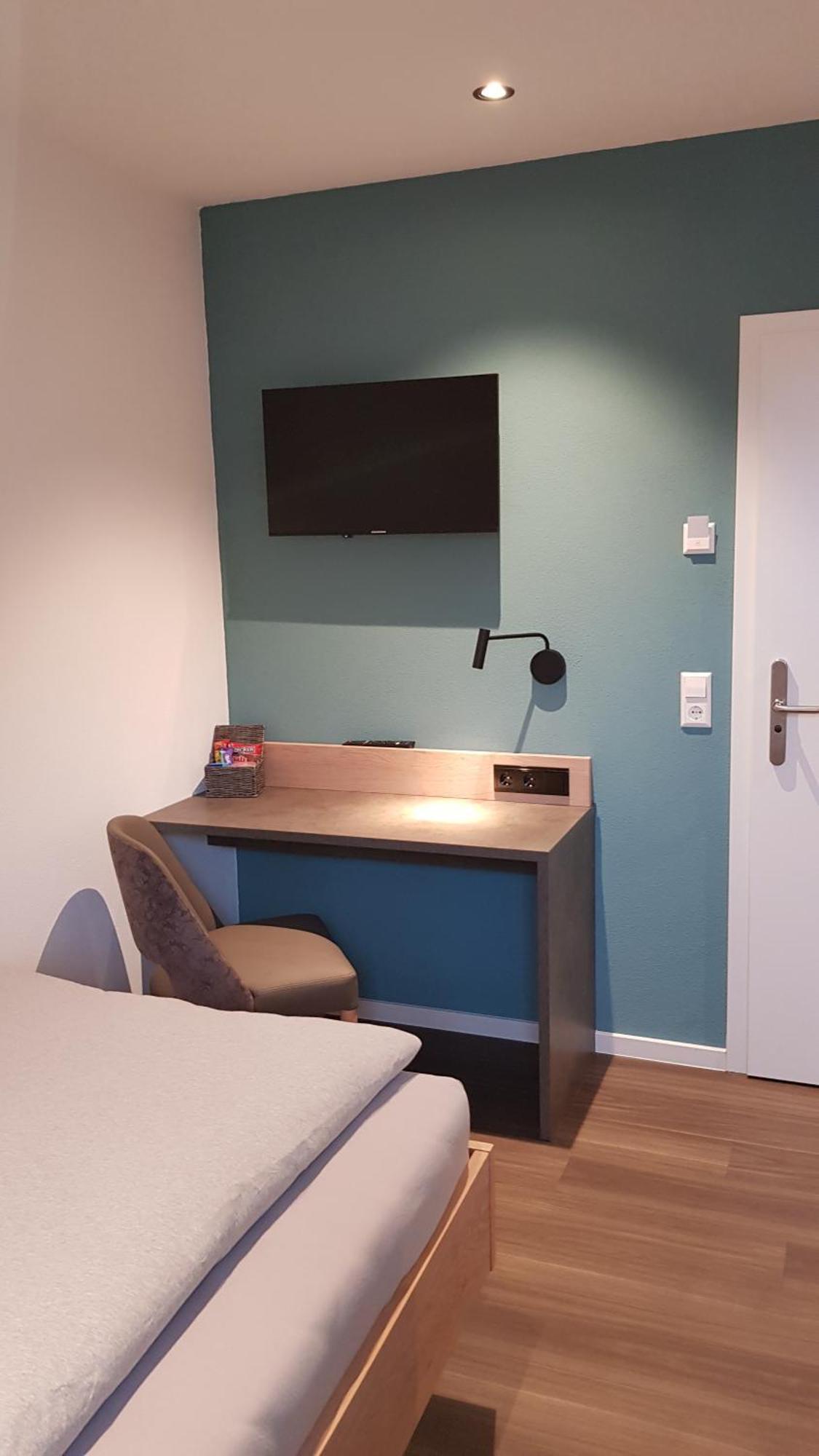 Deluxe Single Room