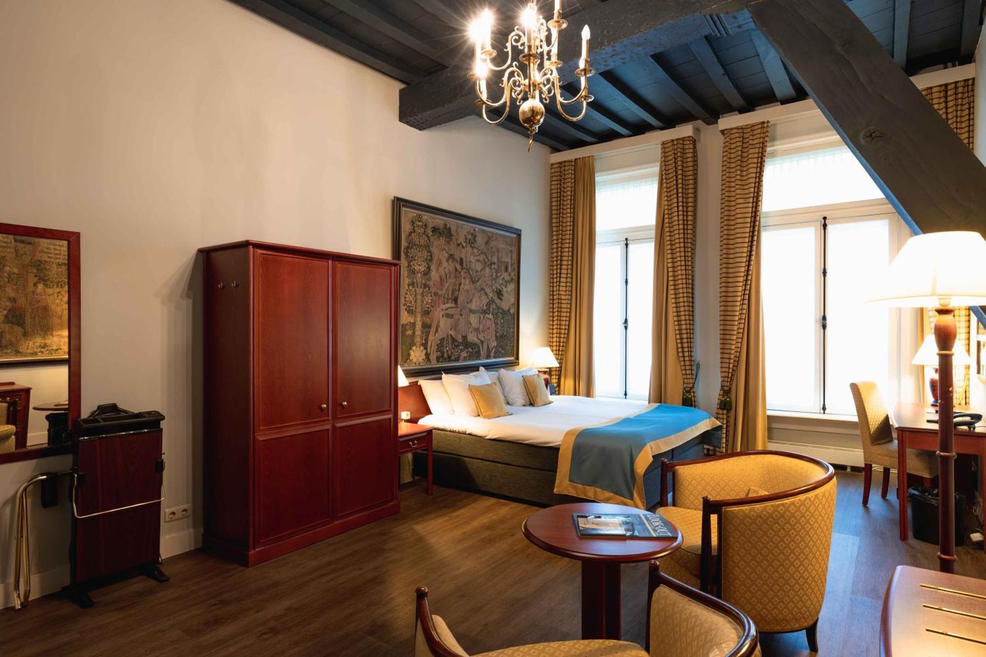 Deluxe Junior Suite