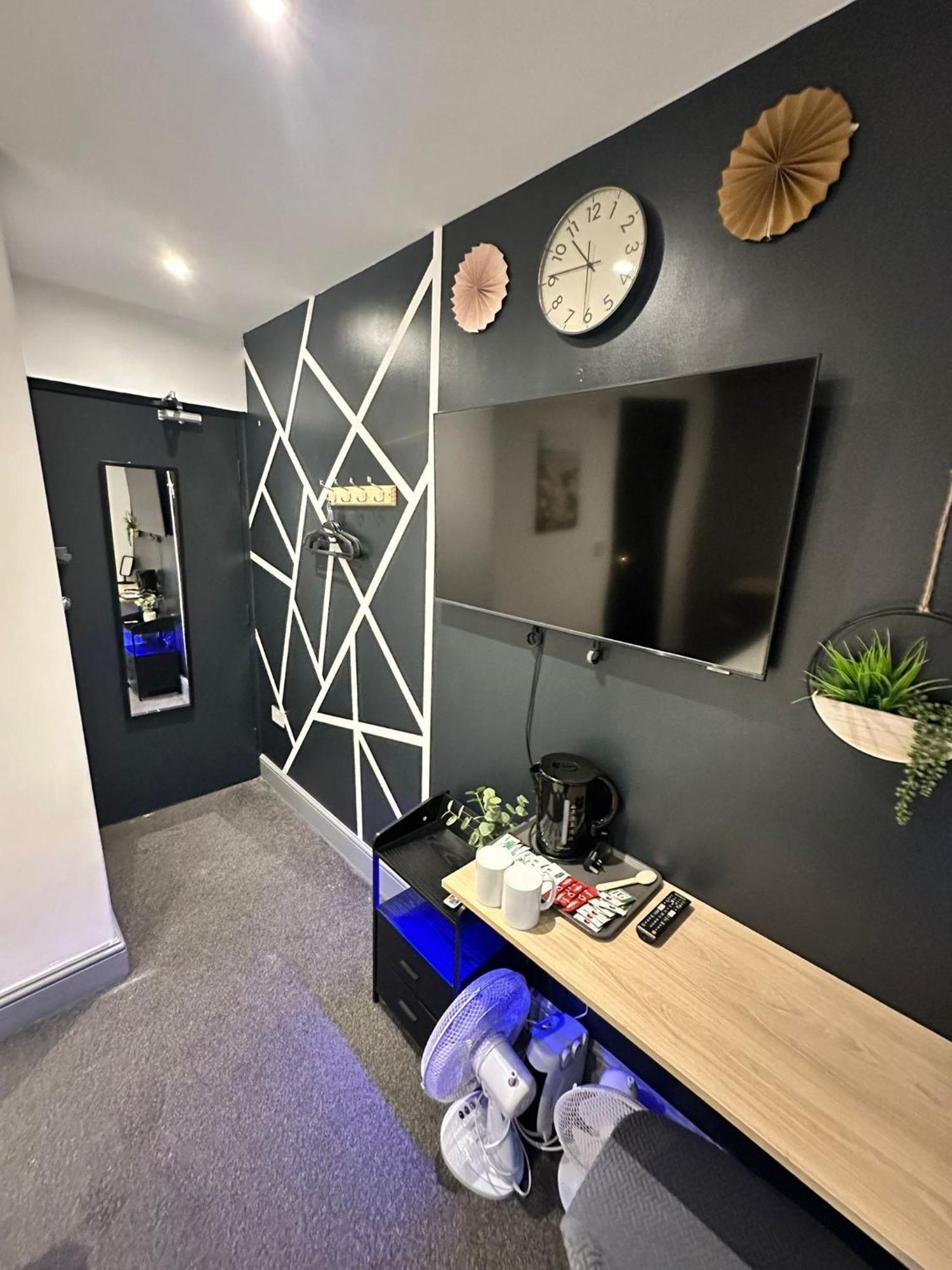 Double Room Private Bathroom