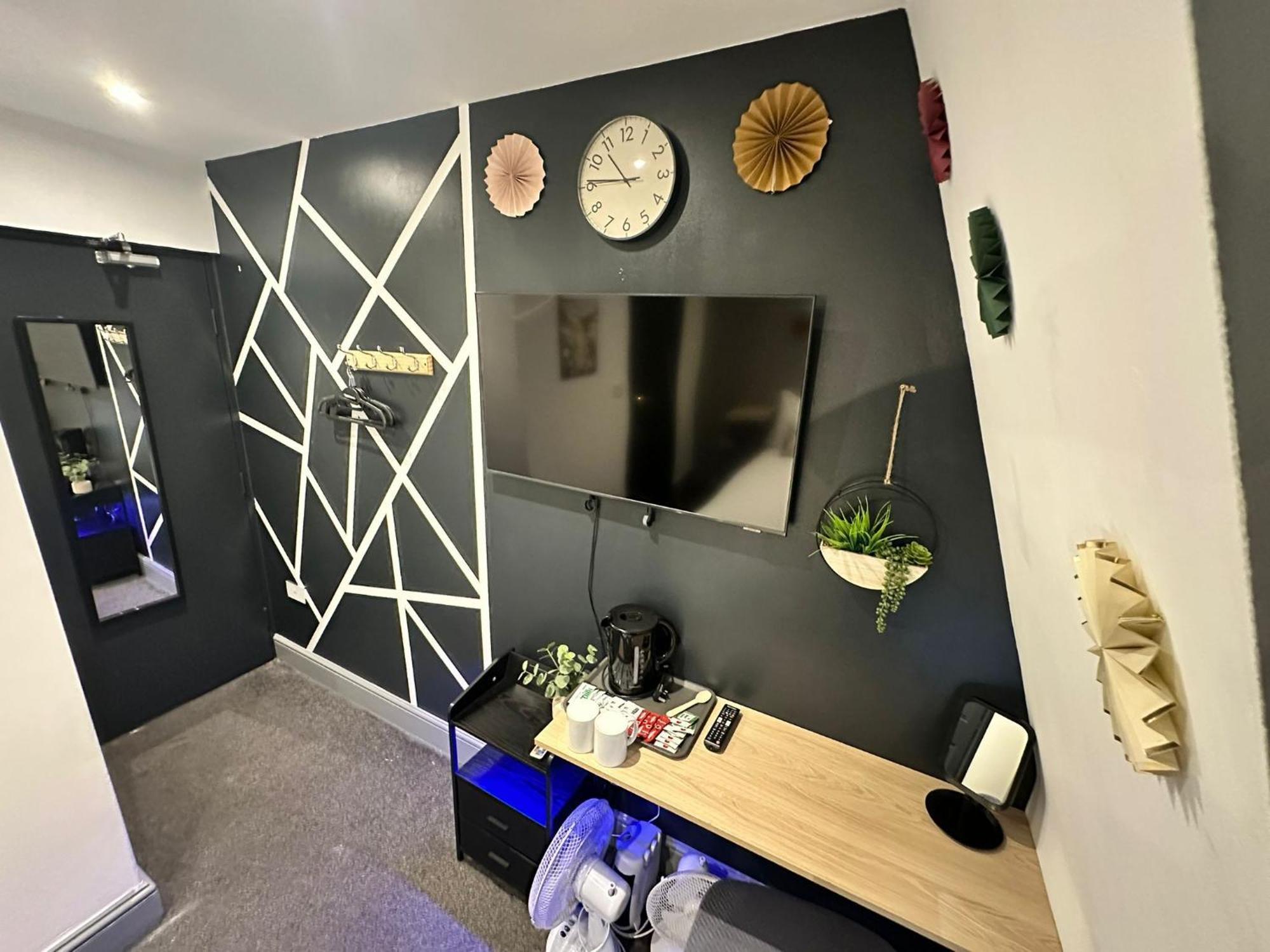 Double Room Private Bathroom