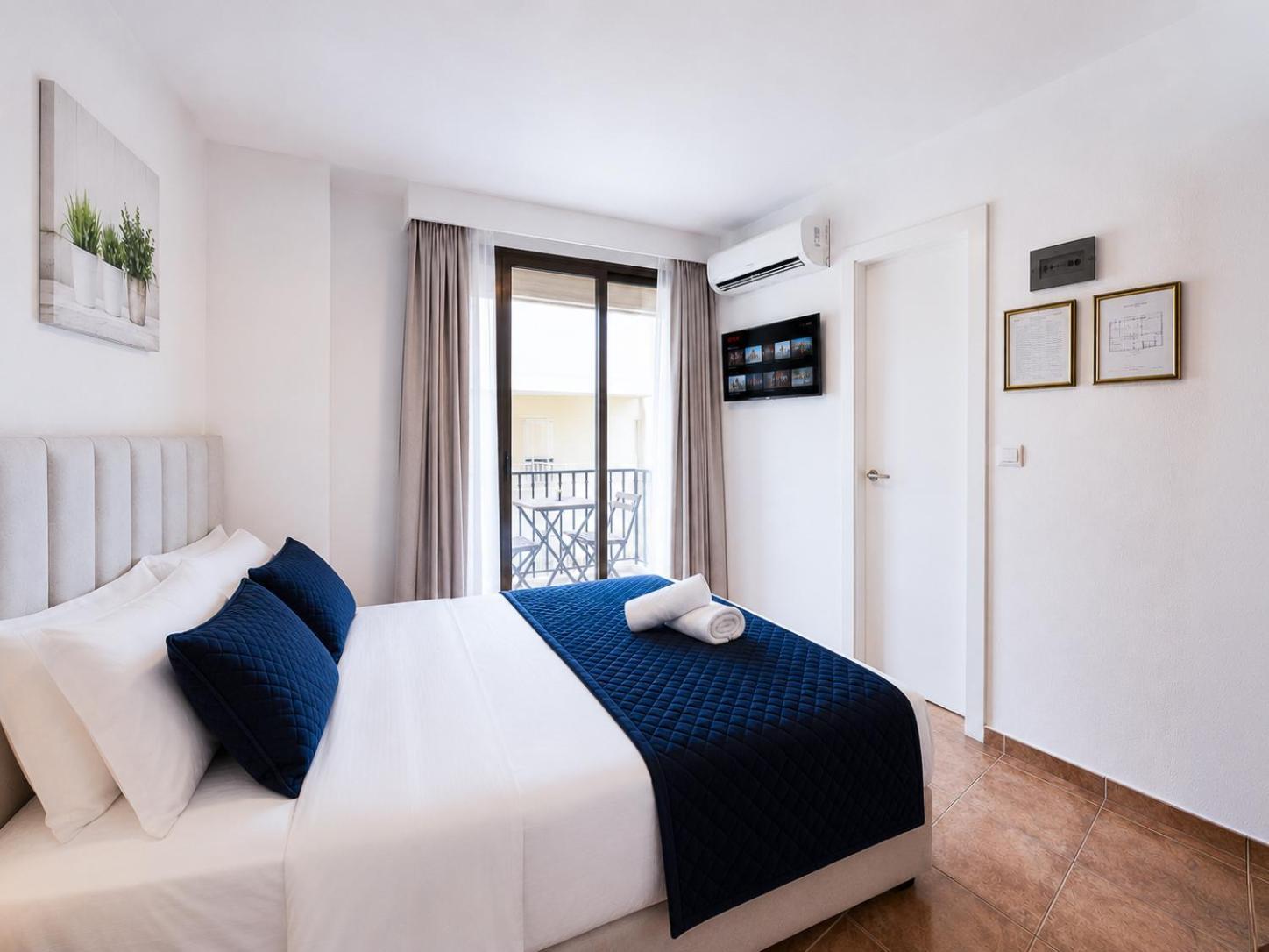 Double Room Private Bathroom