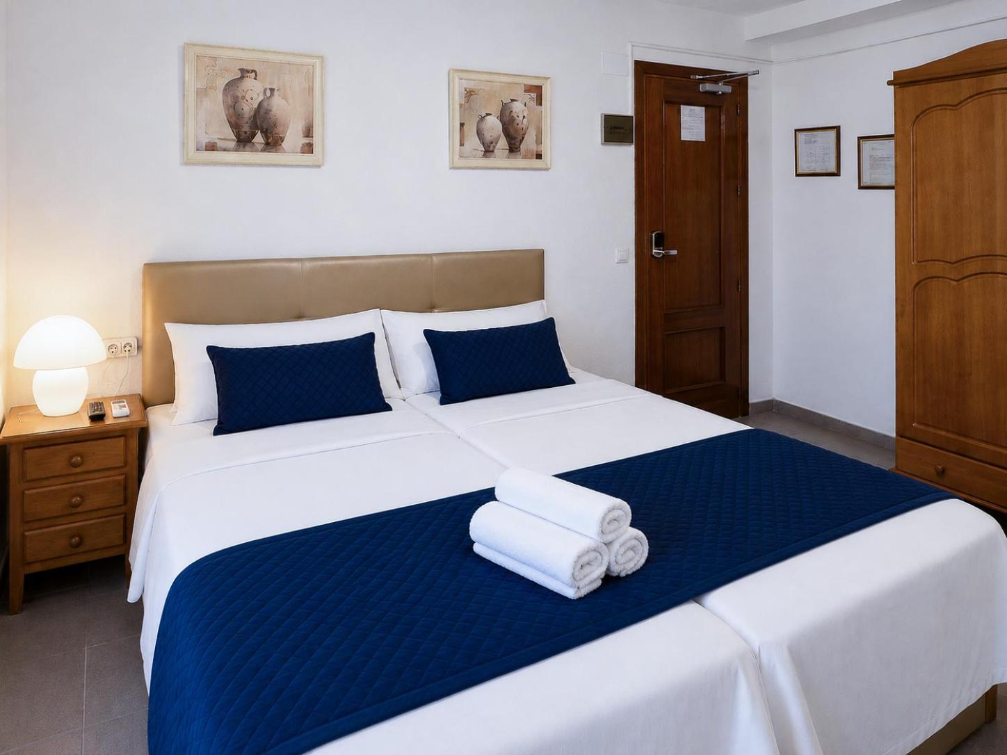 Quadruple Room Private Bathroom
