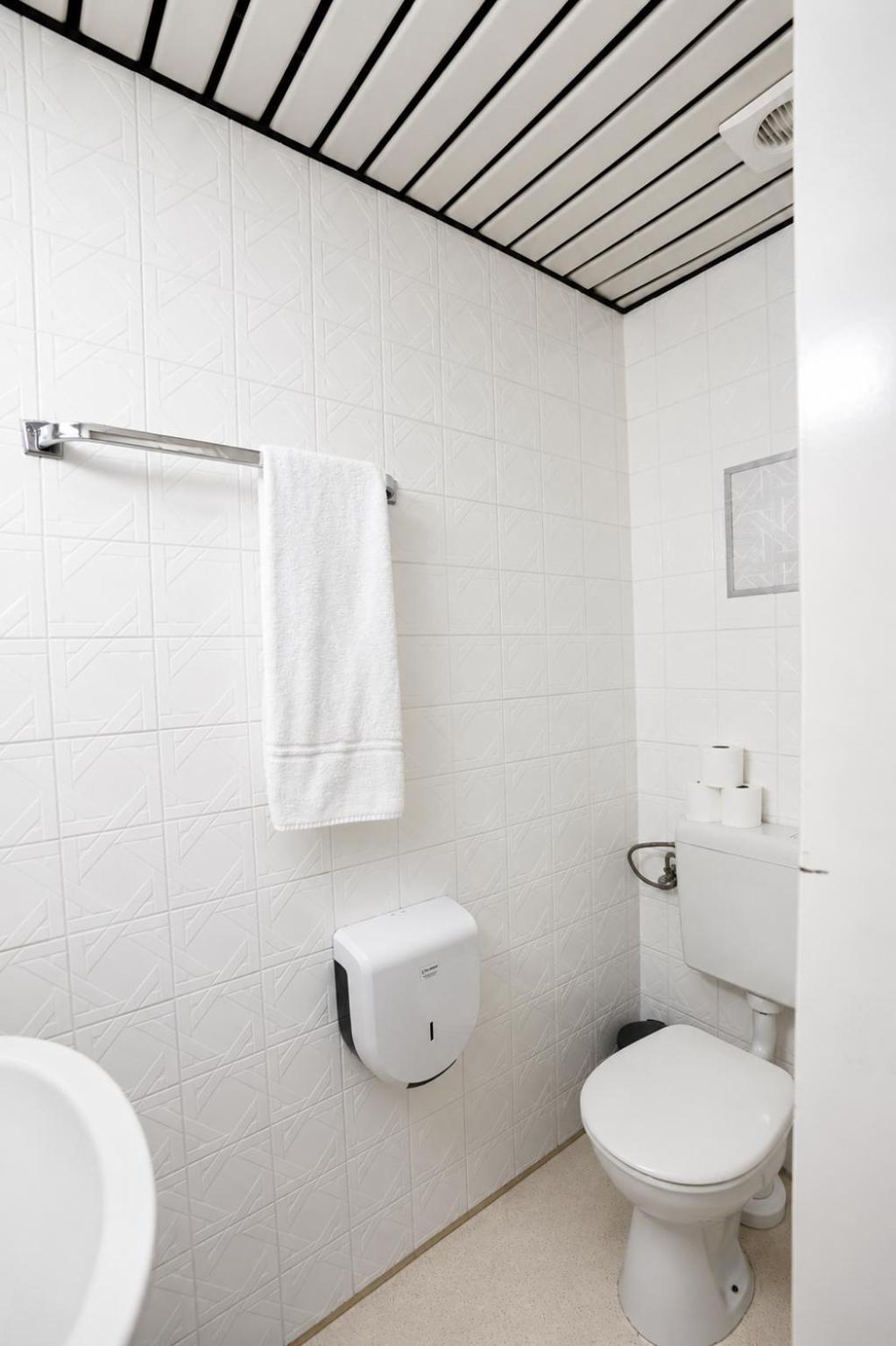Chambre Familiale avec Salle de Bains Commune