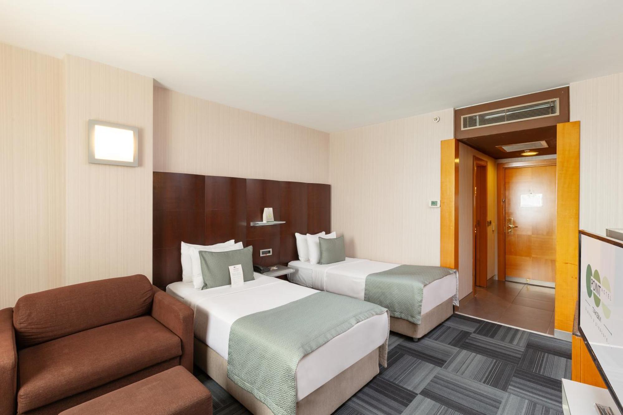 Deluxe Double or Twin Room