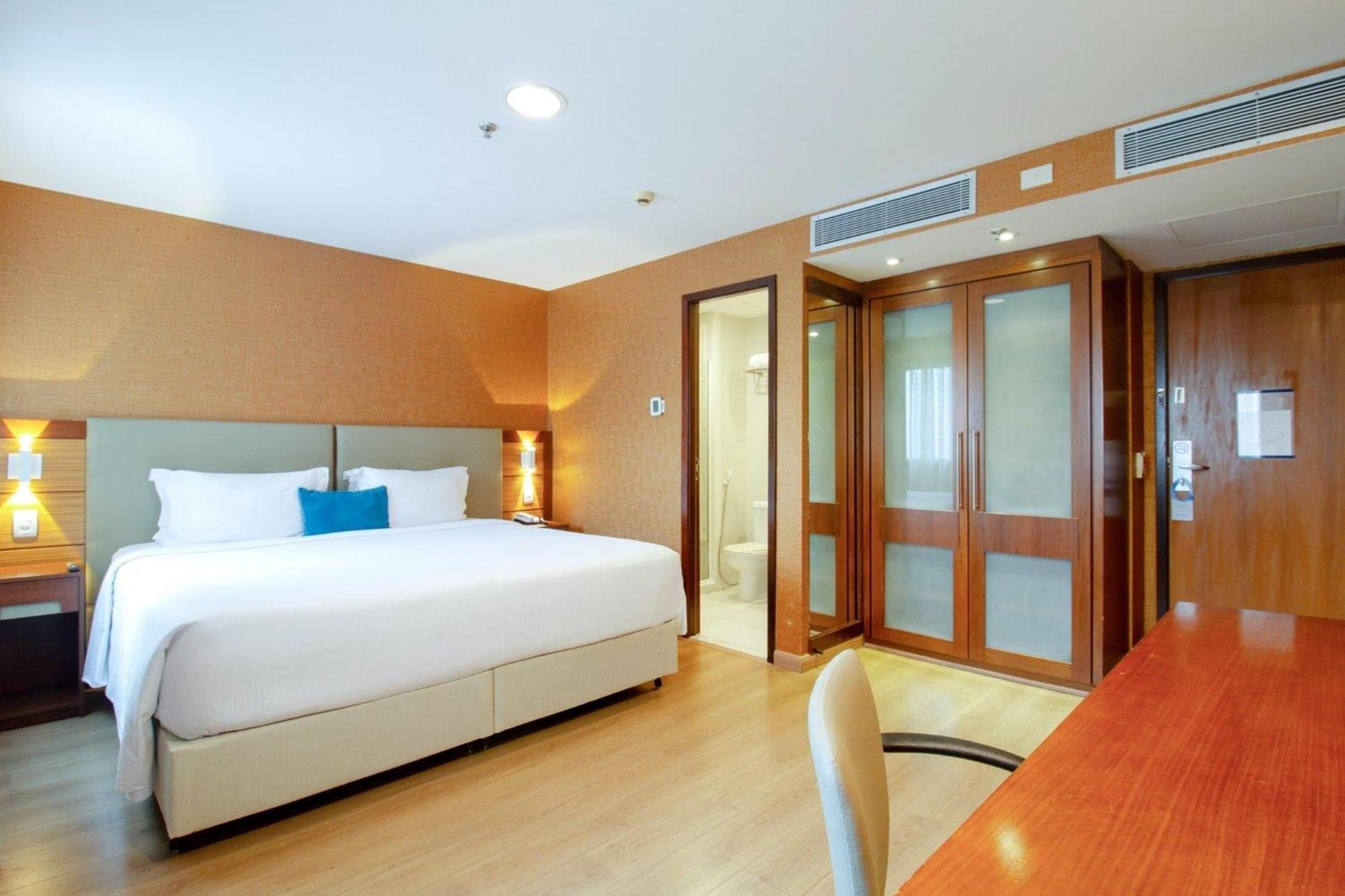 Superior Prime King Room