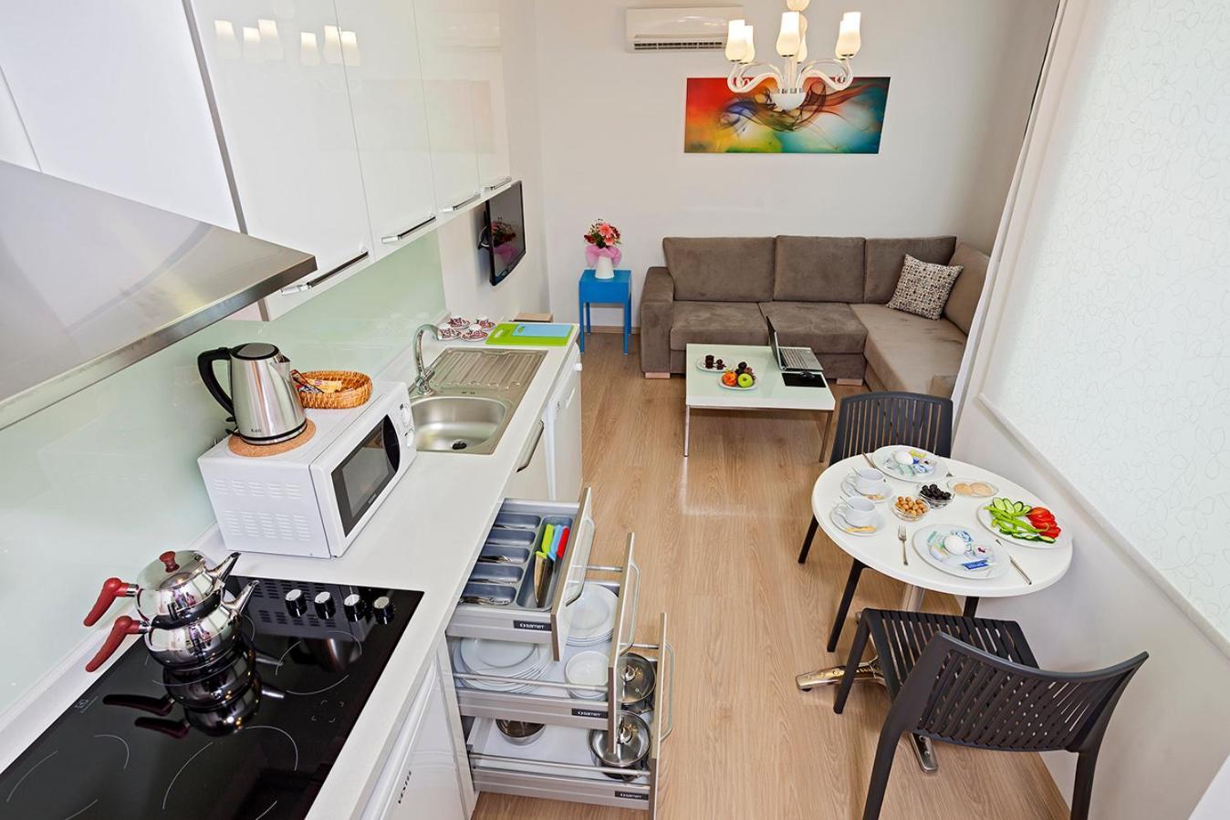 One-Bedroom Apartment